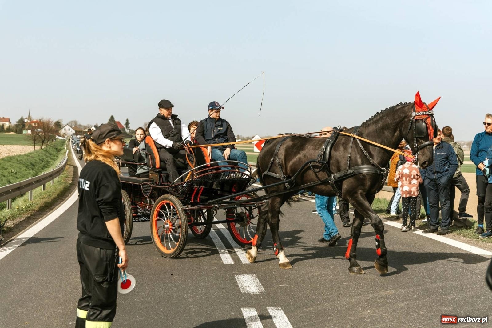 Zdjęcie w galerii na portalu naszraciborz.pl: Procesje konne w Bieńkowicach, Pietrowicach Wielkich i Sudole [FOTO] wiadomości z regionu