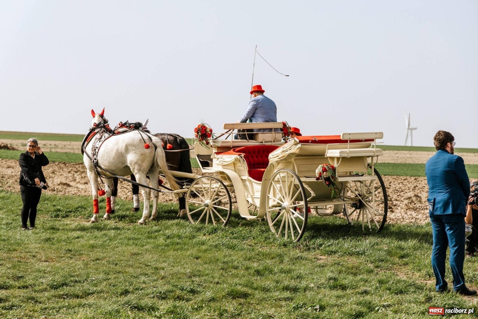 Zdjęcie w galerii na portalu naszraciborz.pl: Procesje konne w Bieńkowicach, Pietrowicach Wielkich i Sudole [FOTO] wiadomości z regionu