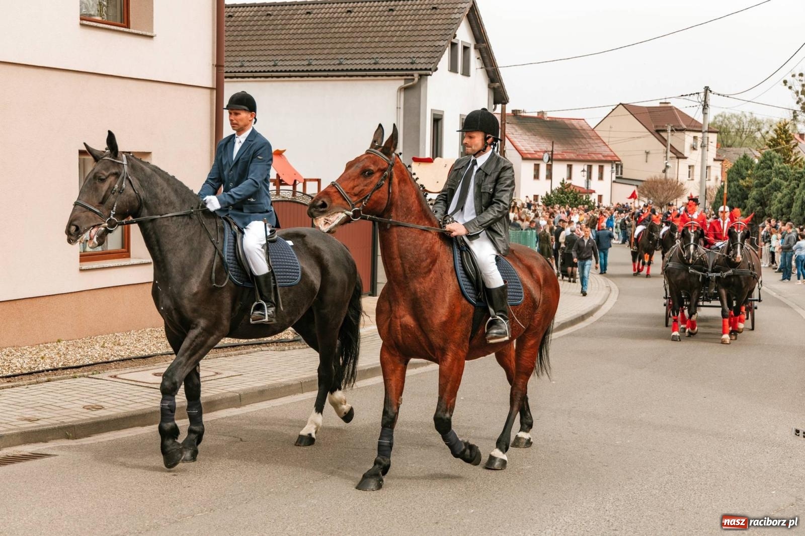 Zdjęcie w galerii na portalu naszraciborz.pl: Procesje konne w Bieńkowicach, Pietrowicach Wielkich i Sudole [FOTO] wiadomości z regionu