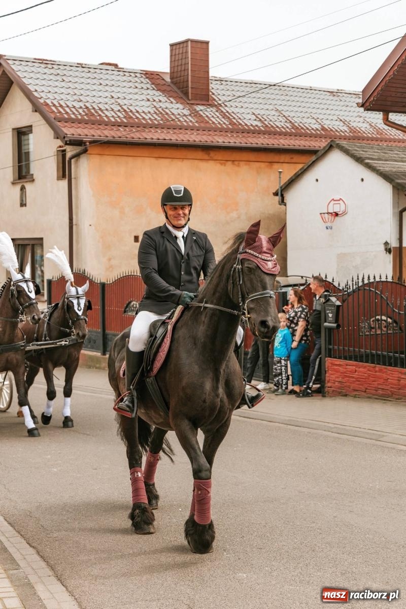 Zdjęcie w galerii na portalu naszraciborz.pl: Procesje konne w Bieńkowicach, Pietrowicach Wielkich i Sudole [FOTO] wiadomości z regionu