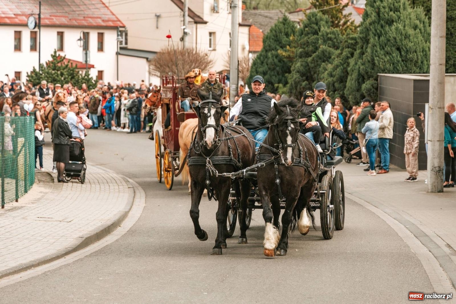 Zdjęcie w galerii na portalu naszraciborz.pl: Procesje konne w Bieńkowicach, Pietrowicach Wielkich i Sudole [FOTO] wiadomości z regionu