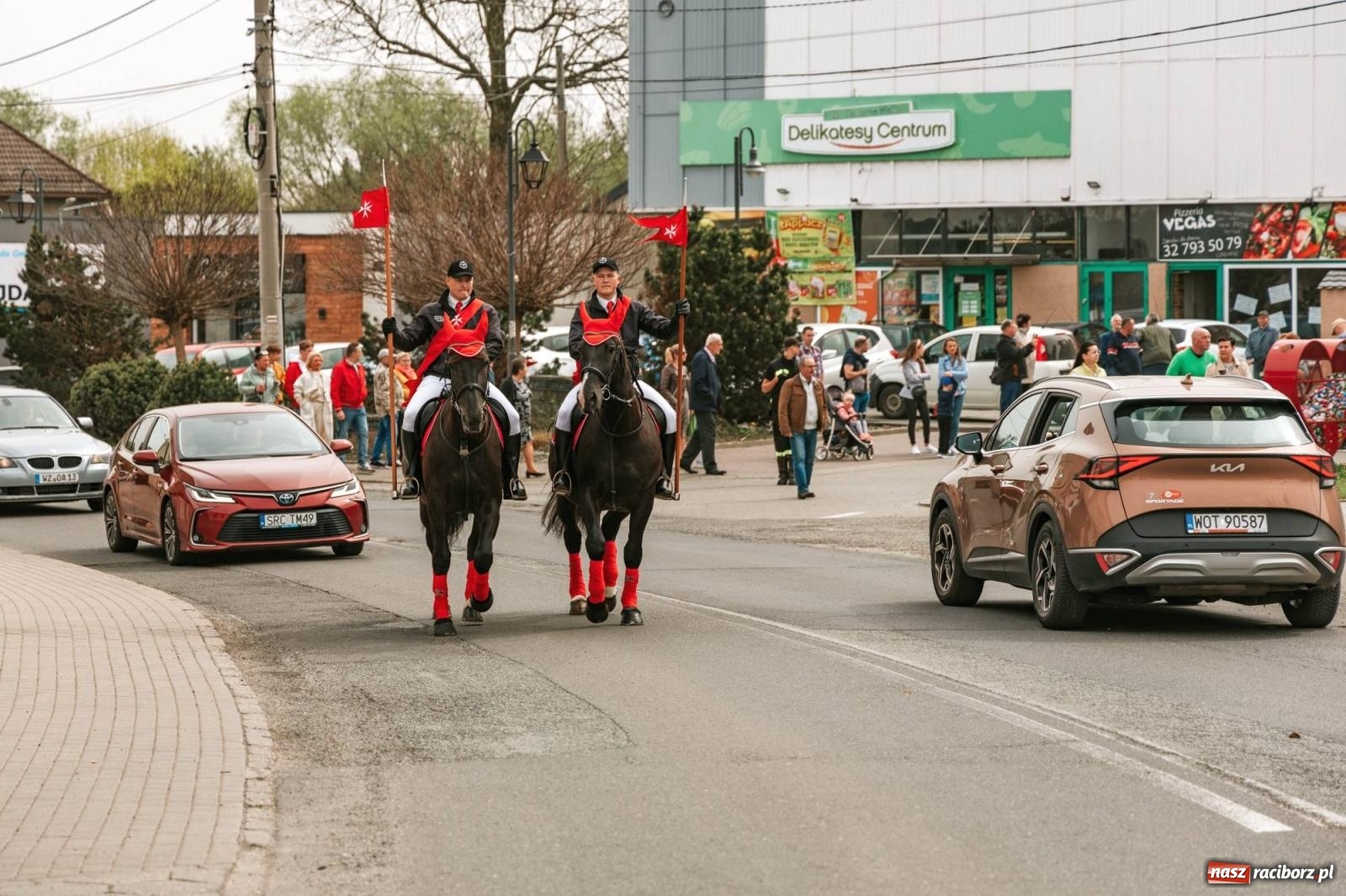 Zdjęcie w galerii na portalu naszraciborz.pl: Procesje konne w Bieńkowicach, Pietrowicach Wielkich i Sudole [FOTO] wiadomości z regionu