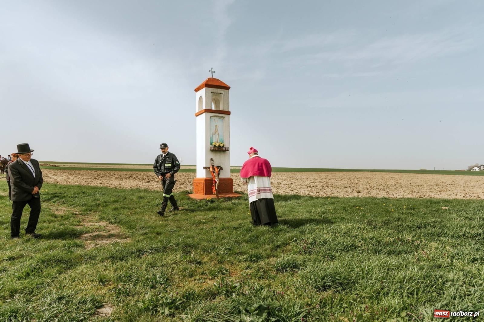 Zdjęcie w galerii na portalu naszraciborz.pl: Procesje konne w Bieńkowicach, Pietrowicach Wielkich i Sudole [FOTO] wiadomości z regionu
