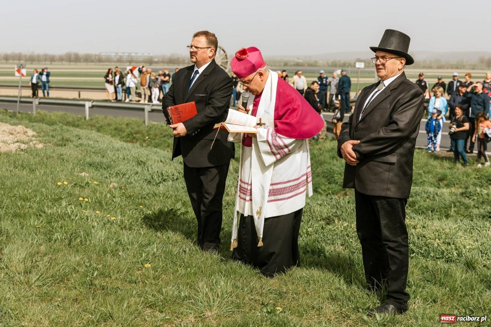 Zdjęcie w galerii na portalu naszraciborz.pl: Procesje konne w Bieńkowicach, Pietrowicach Wielkich i Sudole [FOTO] wiadomości z regionu