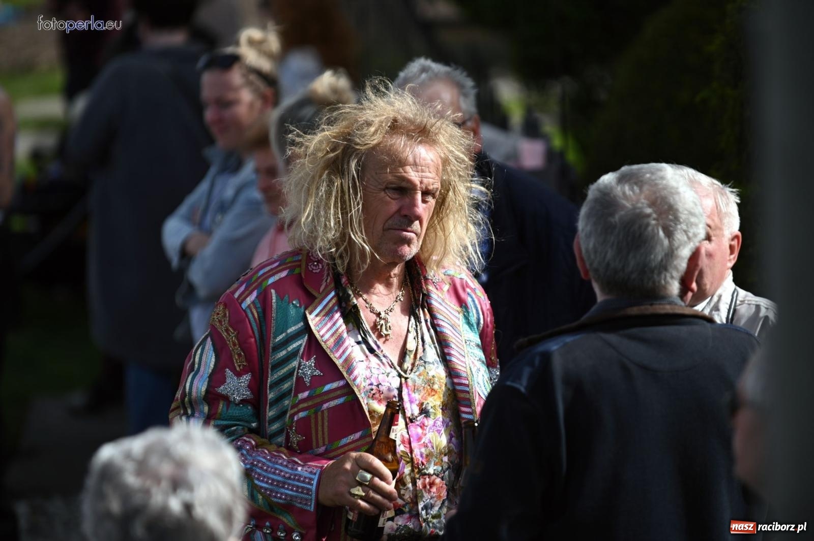 Zdjęcie w galerii na portalu naszraciborz.pl: Procesja w Pietrowicach Wielkich - nabożeństwo i wyścigi wiadomości z regionu