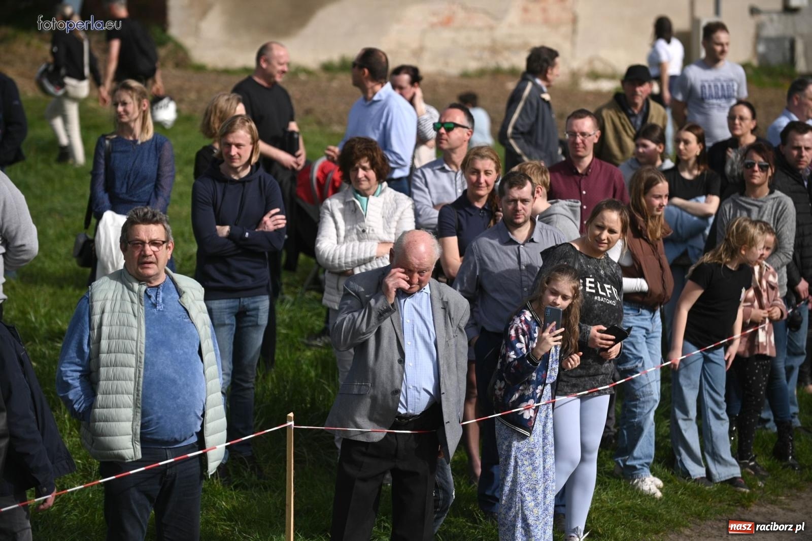 Zdjęcie w galerii na portalu naszraciborz.pl: Procesja w Pietrowicach Wielkich - nabożeństwo i wyścigi wiadomości z regionu