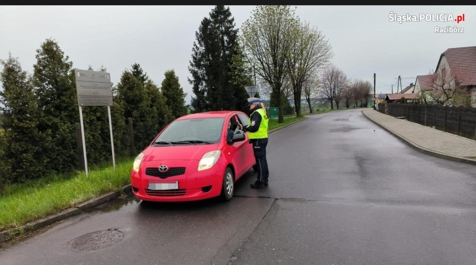 Zdjęcie w galerii na portalu naszraciborz.pl: Ponad sześćset porannych policyjnych kontroli wiadomości z regionu