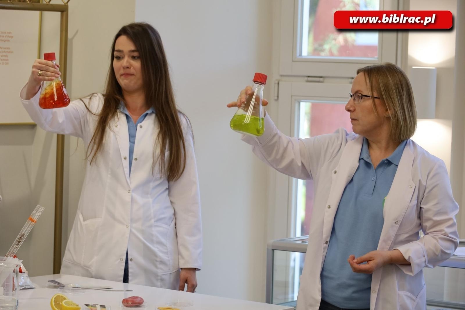 Zdjęcie w galerii na portalu naszraciborz.pl: Światowy Dzień Wody z Wodociągami w raciborskiej bibliotece wiadomości z regionu