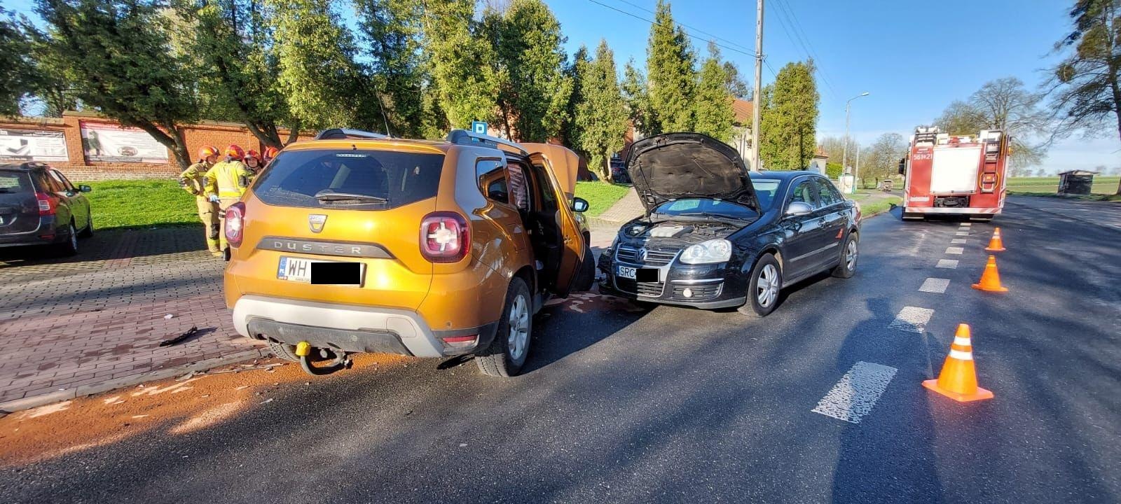 Zdjęcie w galerii na portalu naszraciborz.pl: Dacia i volkswagen zderzyły się na Ocickiej wiadomości z regionu