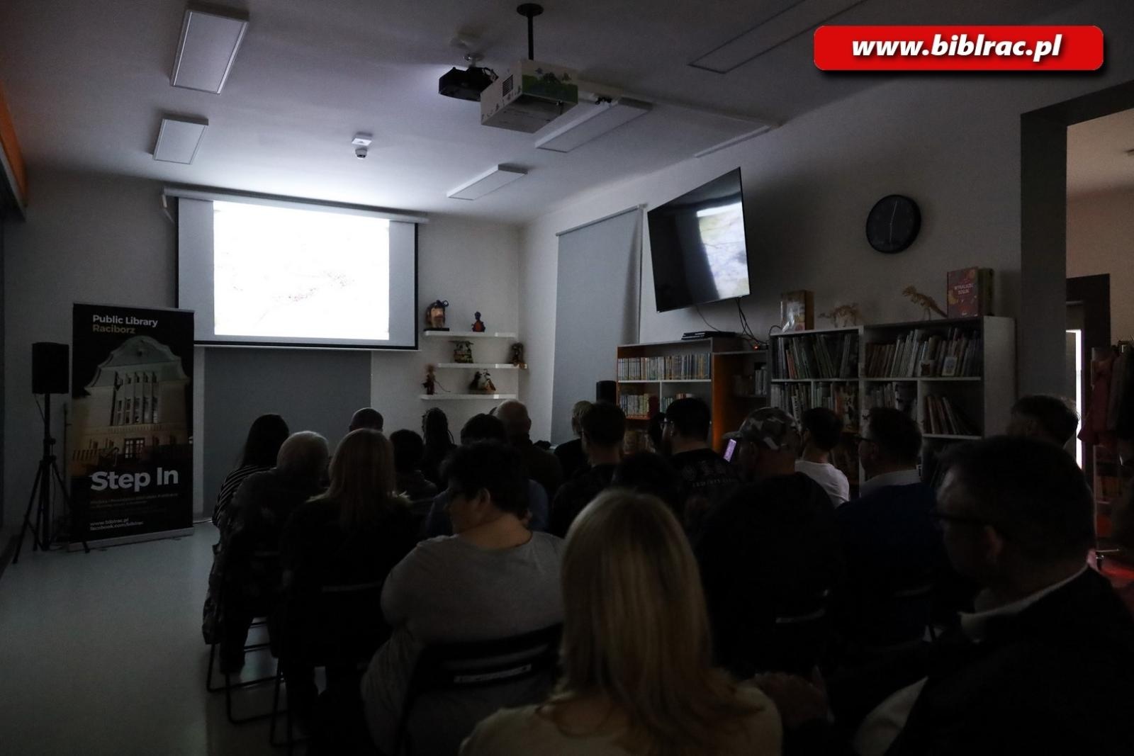 Zdjęcie w galerii na portalu naszraciborz.pl: Wycieczka do czarnobylskiej strefy wykluczenia – Borys Tynka ponownie w bibliotece wiadomości z regionu