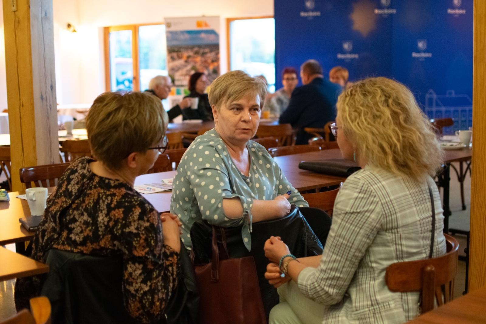 Zdjęcie w galerii na portalu naszraciborz.pl: Spotkanie dla NGO i biznesu wiadomości z regionu