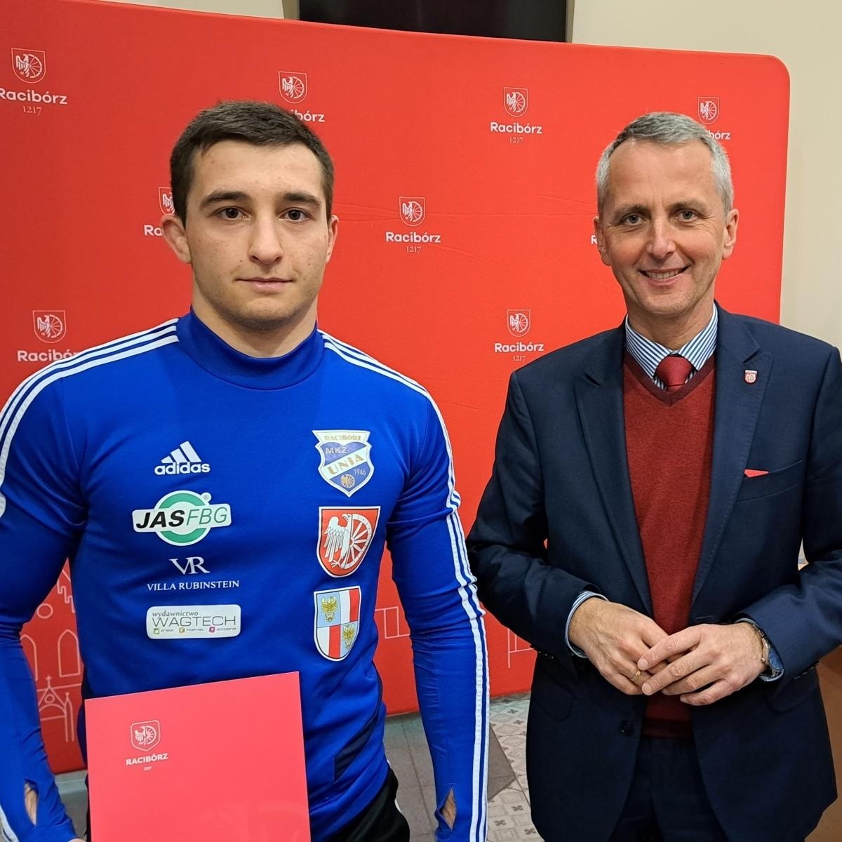 Zdjęcie w galerii na portalu naszraciborz.pl: Nagrody sportowe od miasta Racibórz wręczone wiadomości z regionu