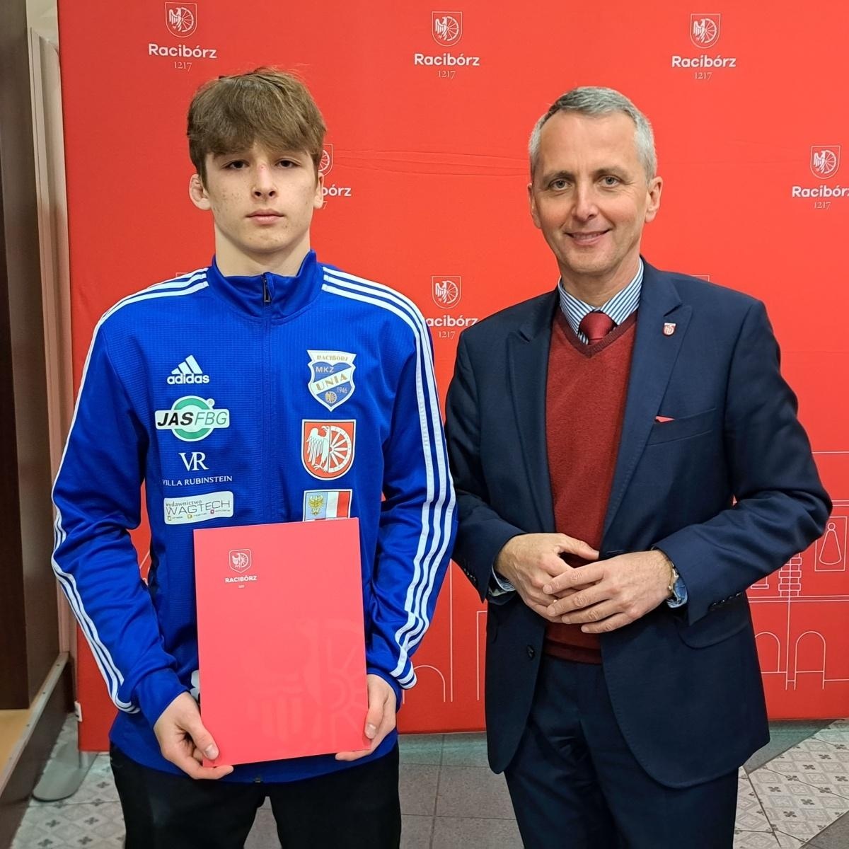 Zdjęcie w galerii na portalu naszraciborz.pl: Nagrody sportowe od miasta Racibórz wręczone wiadomości z regionu