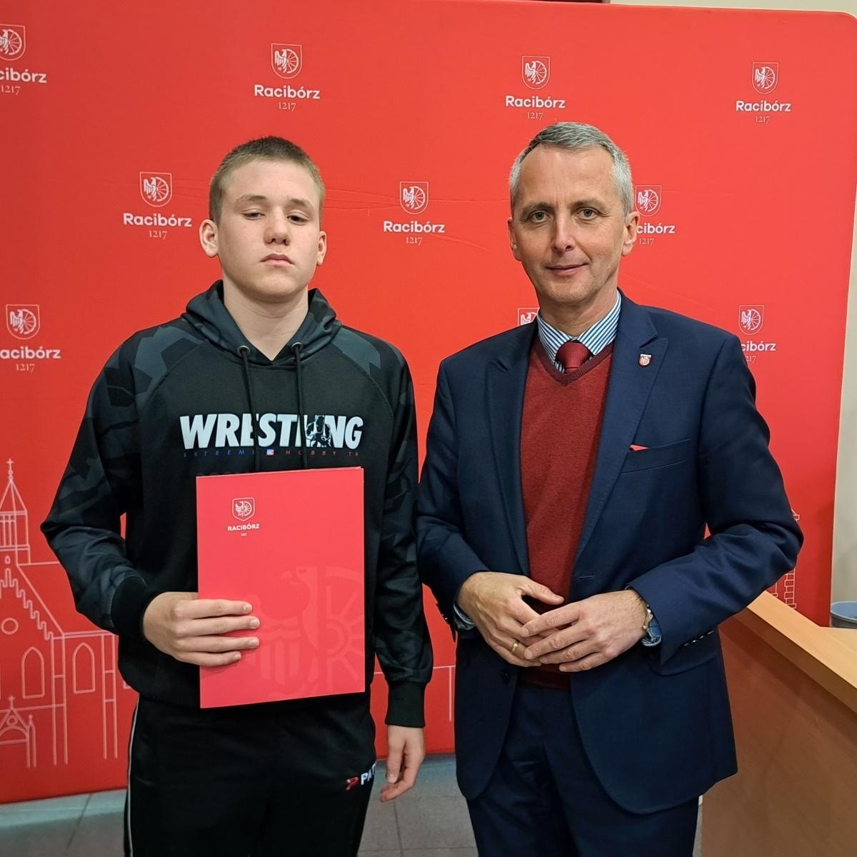 Zdjęcie w galerii na portalu naszraciborz.pl: Nagrody sportowe od miasta Racibórz wręczone wiadomości z regionu