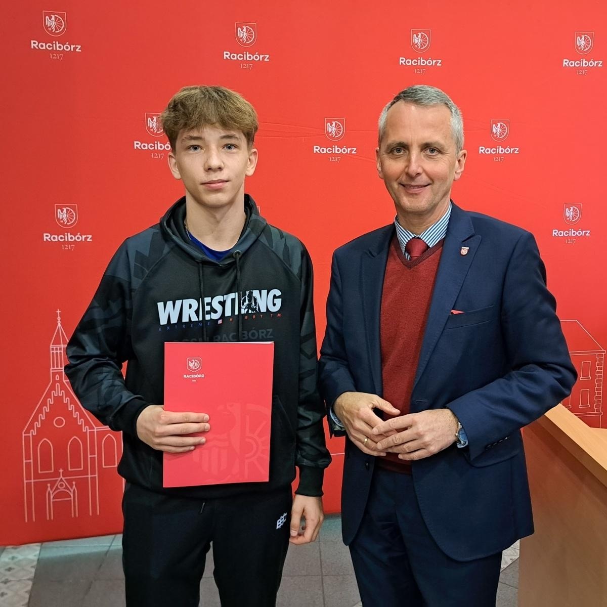 Zdjęcie w galerii na portalu naszraciborz.pl: Nagrody sportowe od miasta Racibórz wręczone wiadomości z regionu