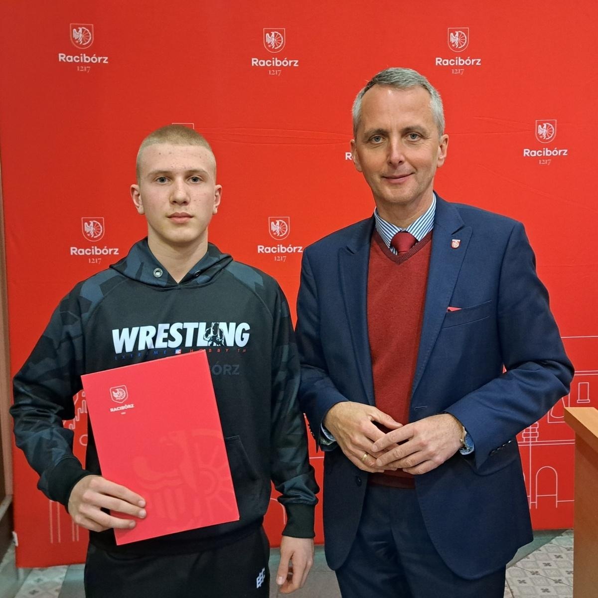 Zdjęcie w galerii na portalu naszraciborz.pl: Nagrody sportowe od miasta Racibórz wręczone wiadomości z regionu