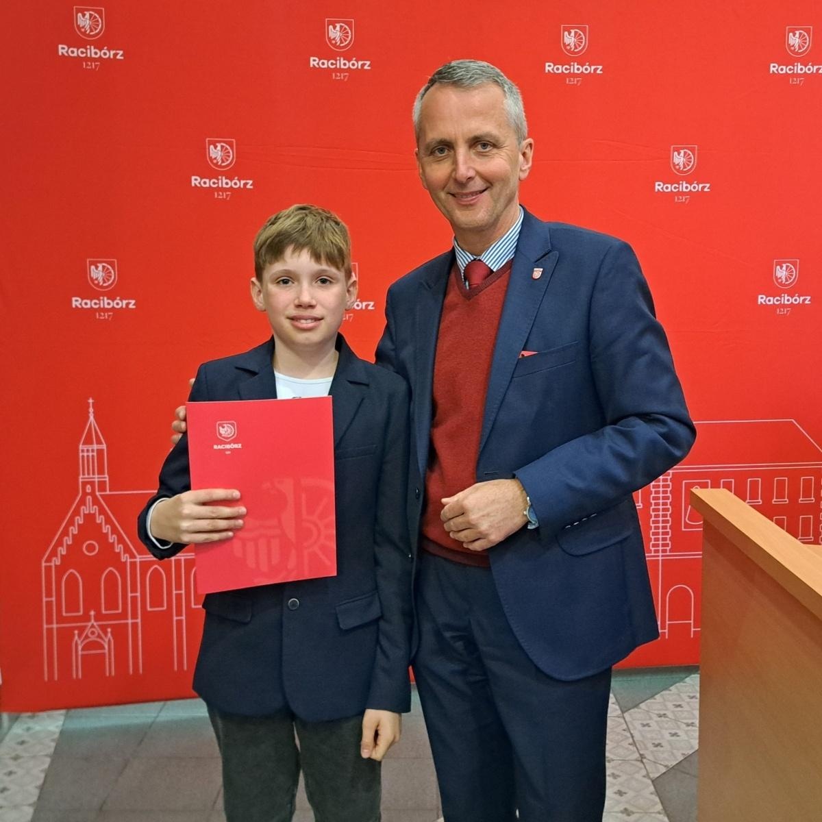 Zdjęcie w galerii na portalu naszraciborz.pl: Nagrody sportowe od miasta Racibórz wręczone wiadomości z regionu