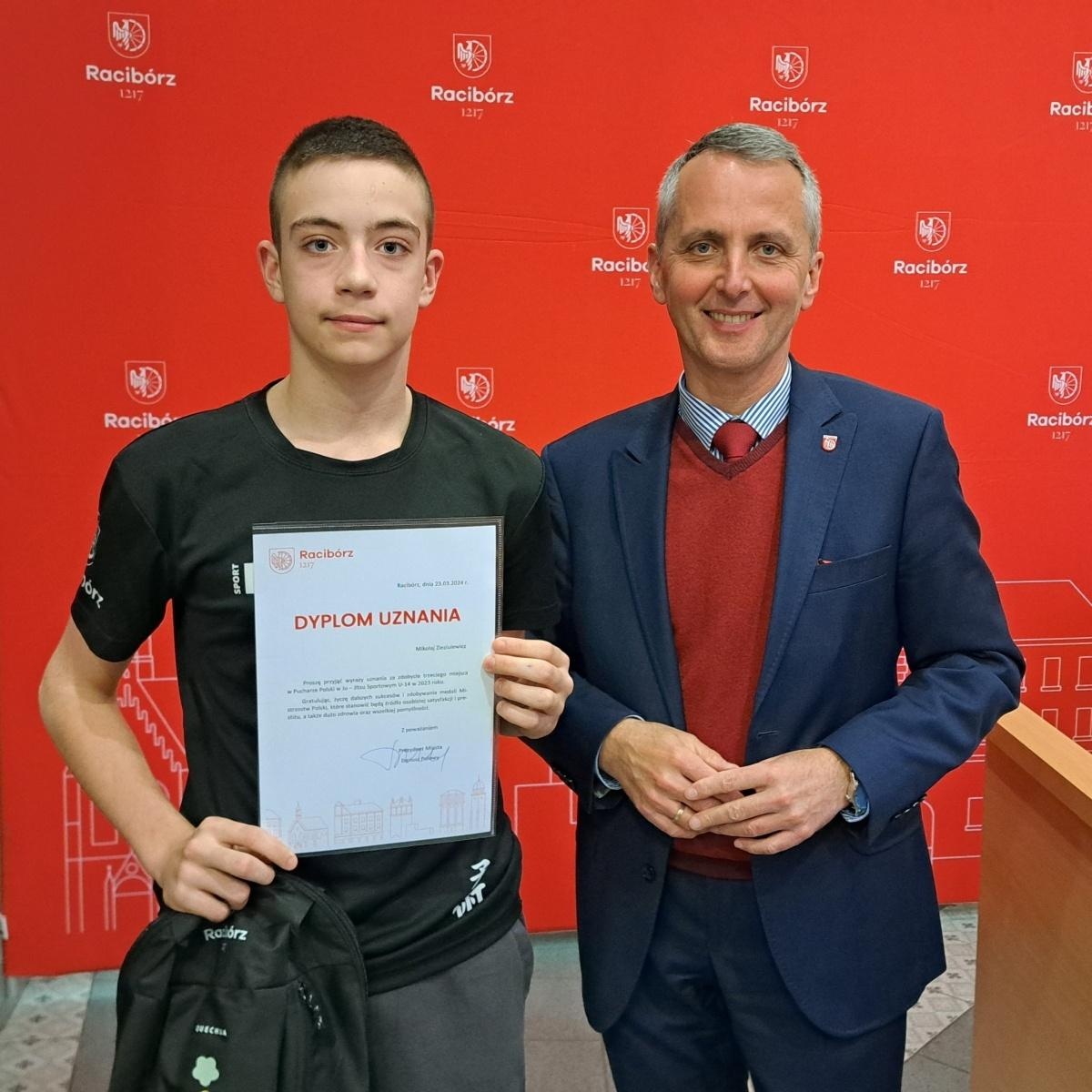 Zdjęcie w galerii na portalu naszraciborz.pl: Nagrody sportowe od miasta Racibórz wręczone wiadomości z regionu