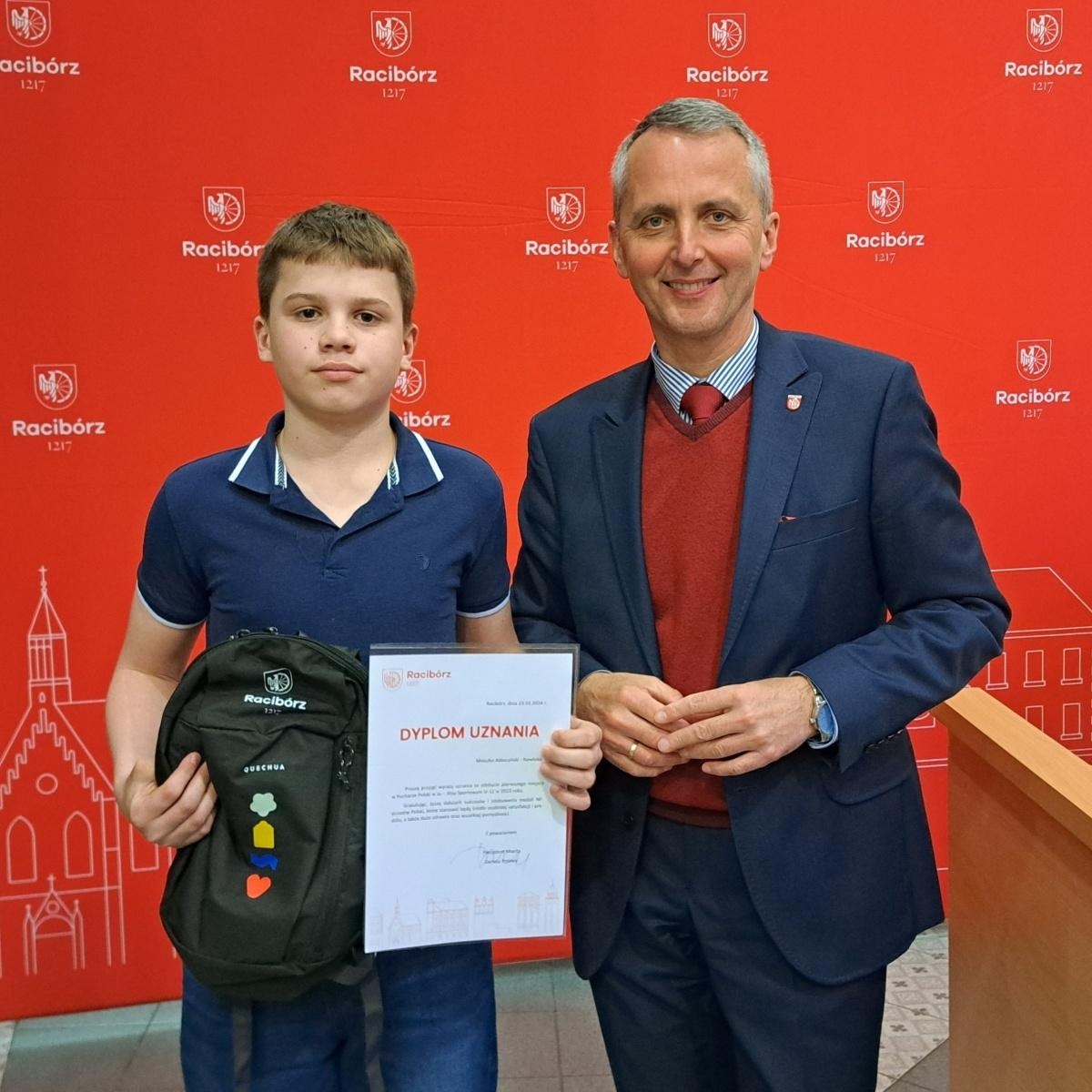 Zdjęcie w galerii na portalu naszraciborz.pl: Nagrody sportowe od miasta Racibórz wręczone wiadomości z regionu