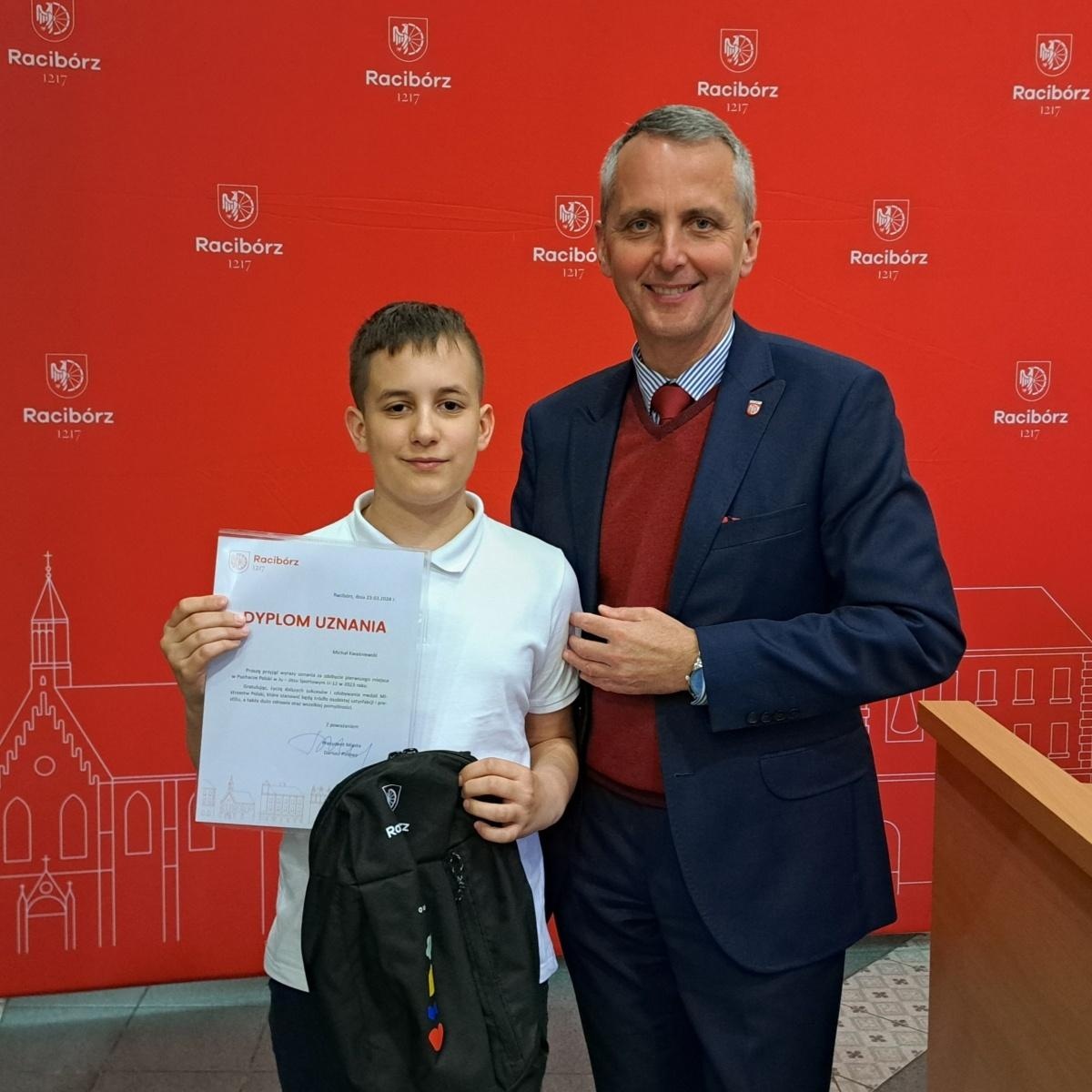 Zdjęcie w galerii na portalu naszraciborz.pl: Nagrody sportowe od miasta Racibórz wręczone wiadomości z regionu