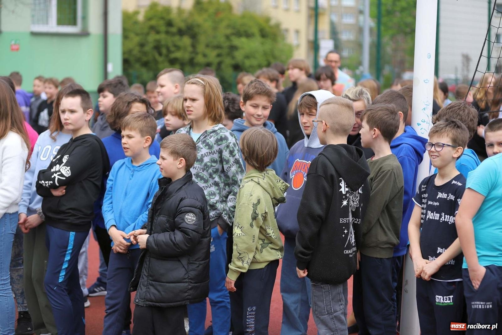 Zdjęcie w galerii na portalu naszraciborz.pl: Dzień Świadomości Autyzmu w SP 13 [FOTO i WIDEO] wiadomości z regionu