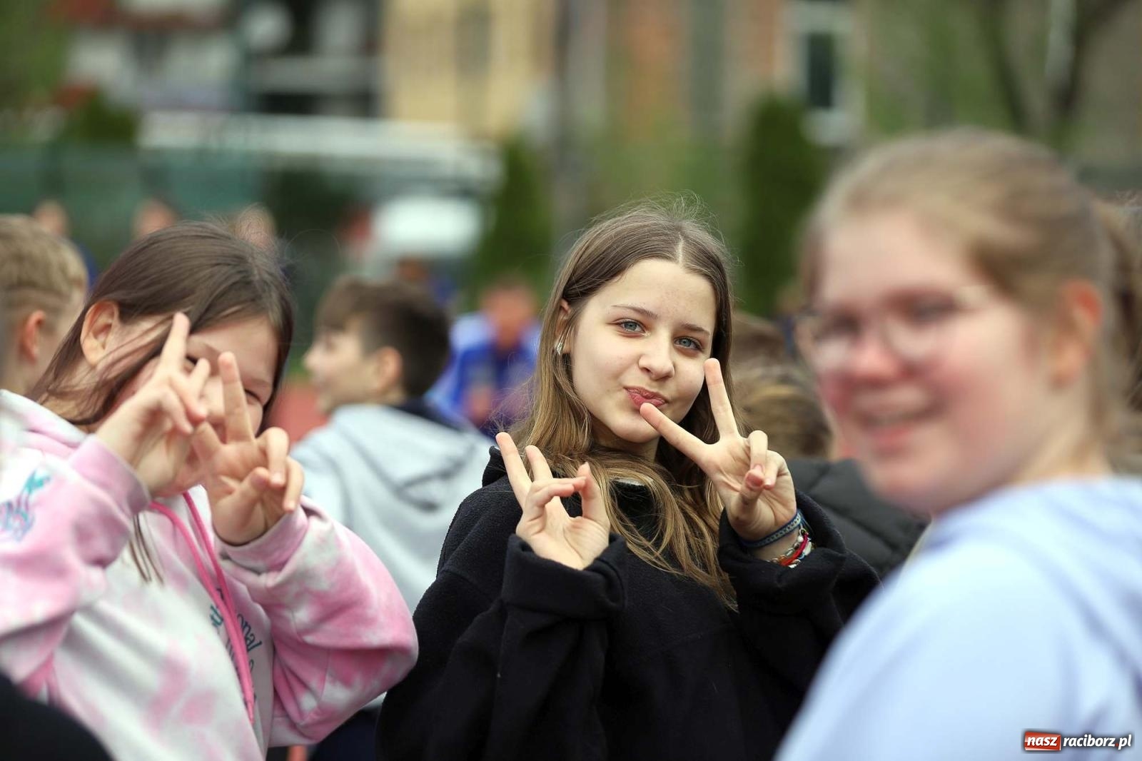 Zdjęcie w galerii na portalu naszraciborz.pl: Dzień Świadomości Autyzmu w SP 13 [FOTO i WIDEO] wiadomości z regionu