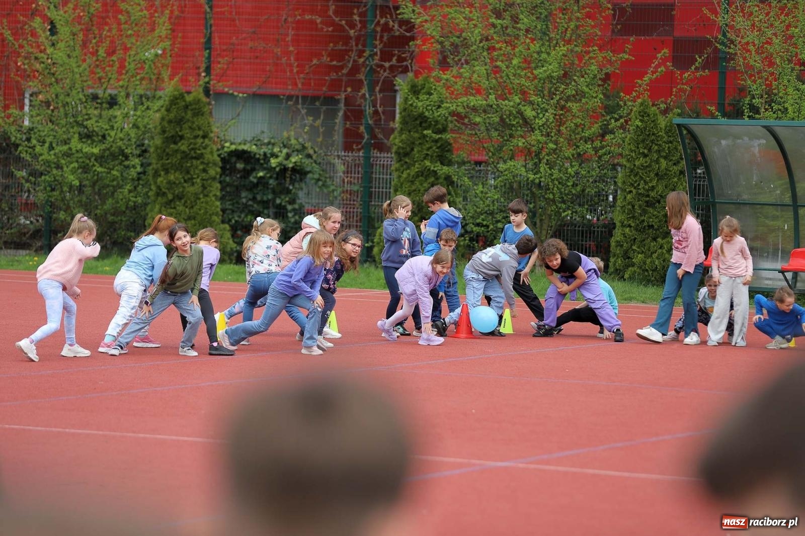 Zdjęcie w galerii na portalu naszraciborz.pl: Dzień Świadomości Autyzmu w SP 13 [FOTO i WIDEO] wiadomości z regionu