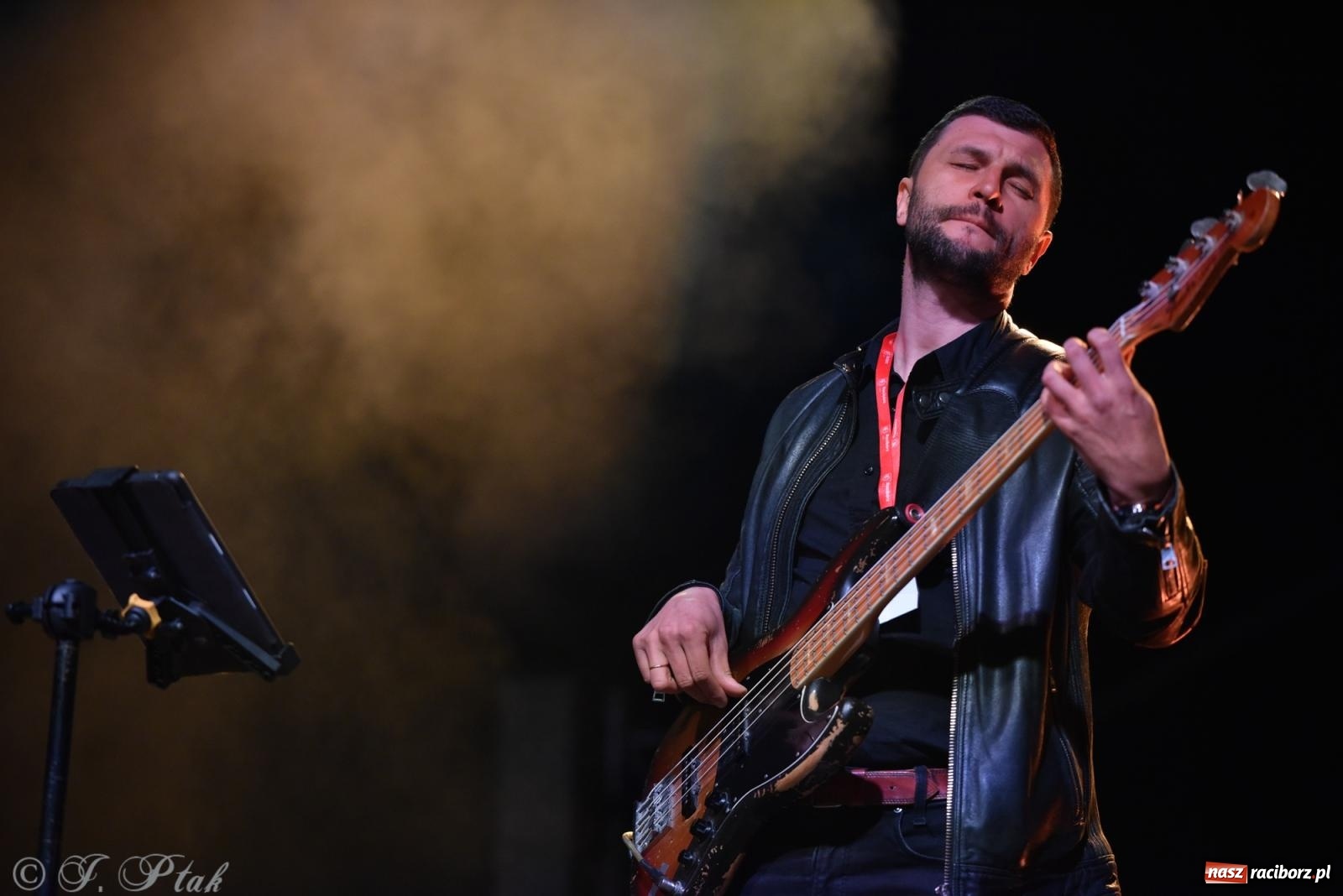 Zdjęcie w galerii na portalu naszraciborz.pl: Janek Górka z siostrami przed raciborską publicznością [FOTO i WIDEO] wiadomości z regionu