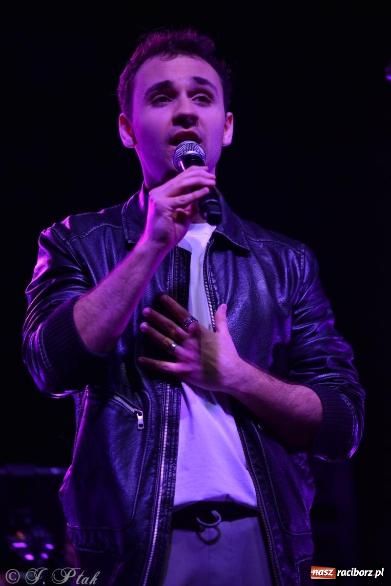 Zdjęcie w galerii na portalu naszraciborz.pl: Janek Górka z siostrami przed raciborską publicznością [FOTO i WIDEO] wiadomości z regionu