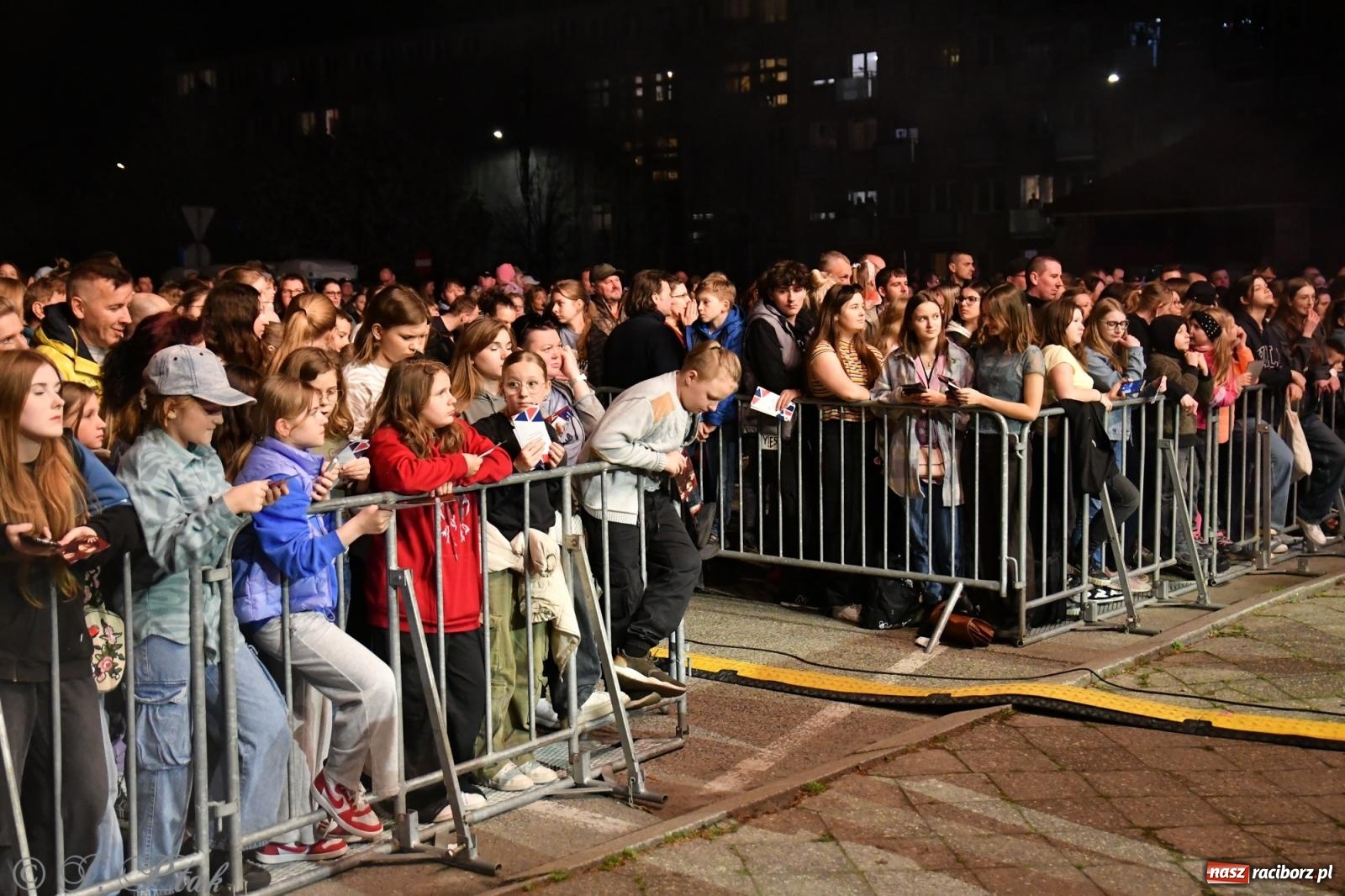 Zdjęcie w galerii na portalu naszraciborz.pl: Lanberry zaśpiewała na placu Długosza [FOTO i WIDEO] wiadomości z regionu