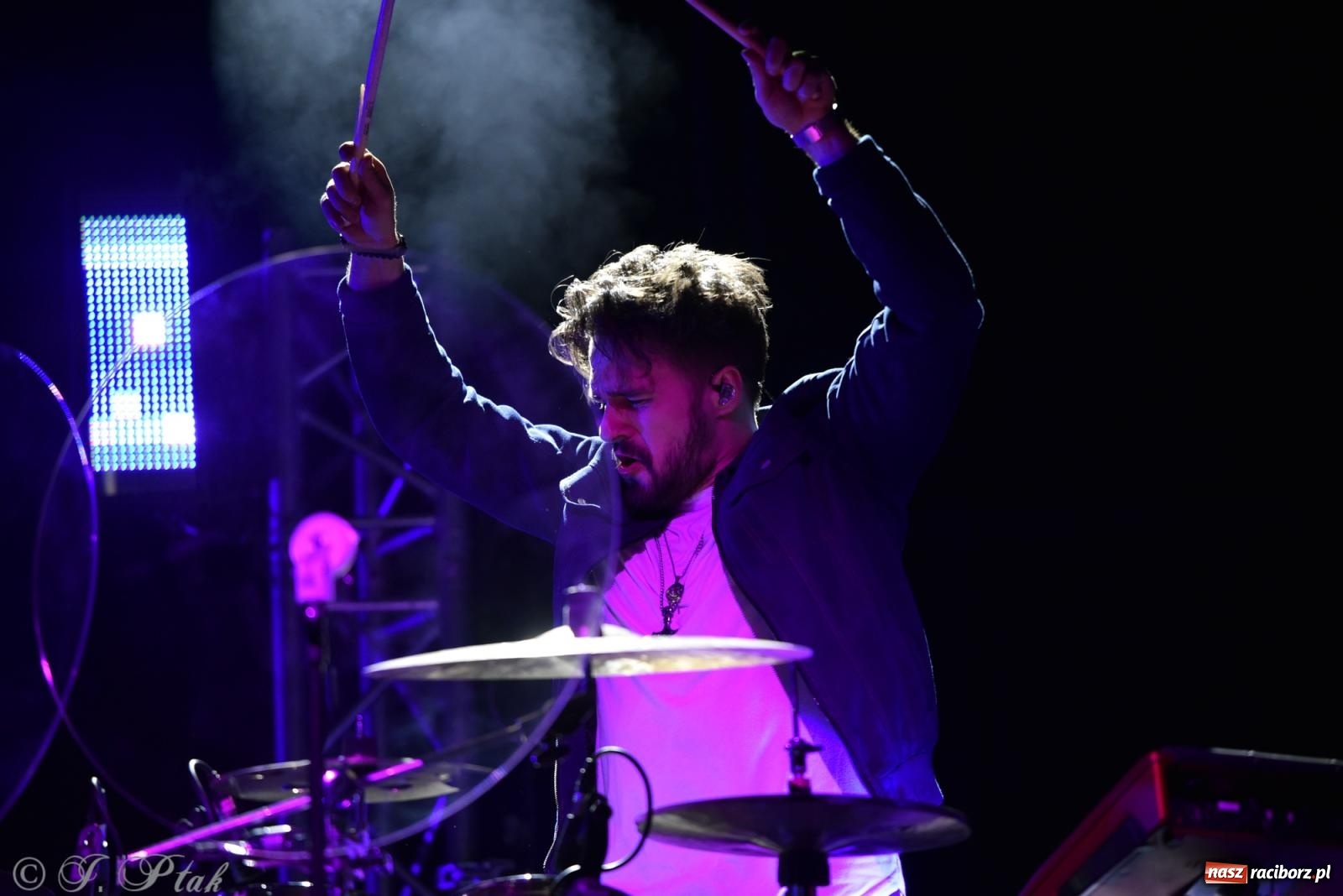 Zdjęcie w galerii na portalu naszraciborz.pl: Lanberry zaśpiewała na placu Długosza [FOTO i WIDEO] wiadomości z regionu