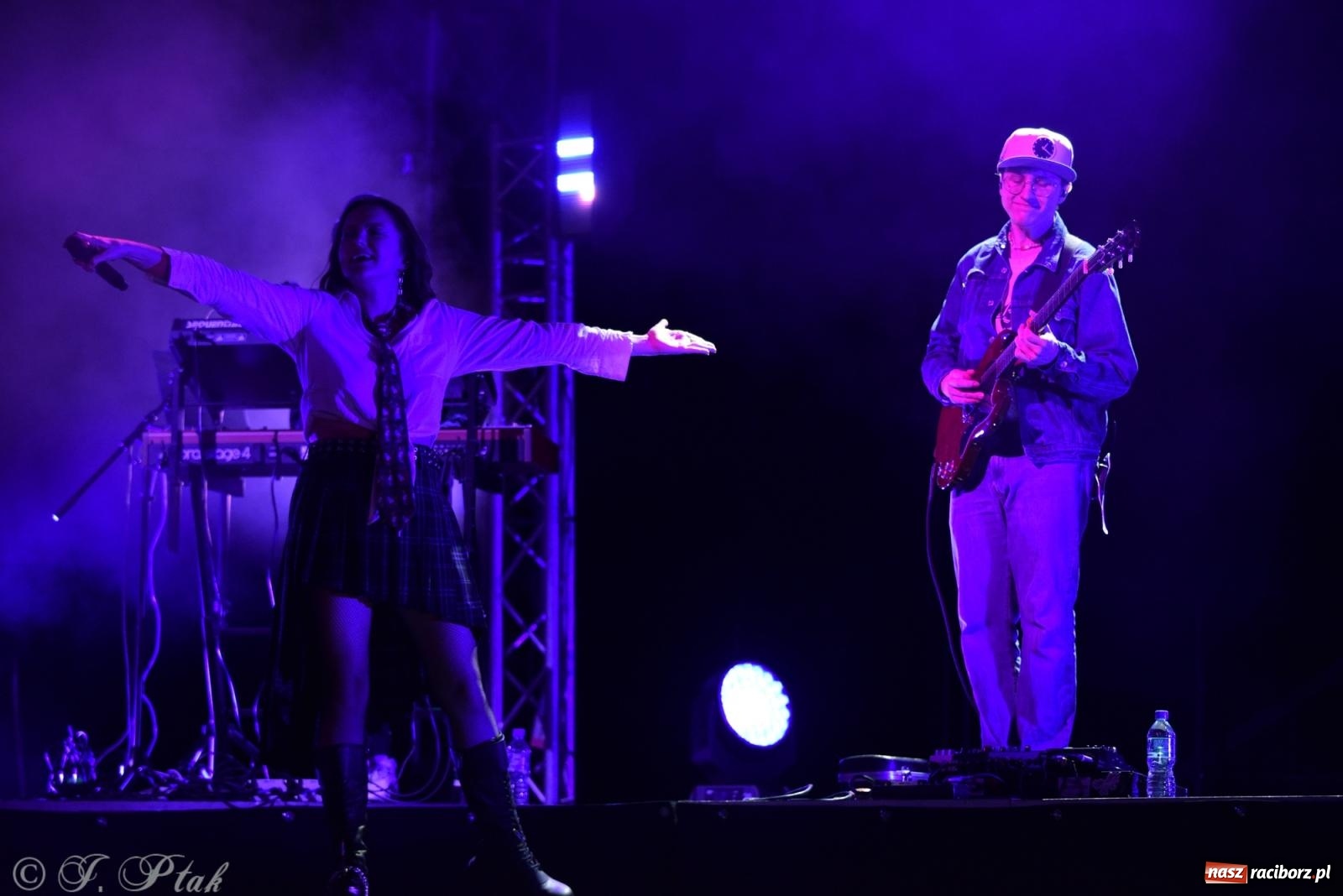 Zdjęcie w galerii na portalu naszraciborz.pl: Lanberry zaśpiewała na placu Długosza [FOTO i WIDEO] wiadomości z regionu