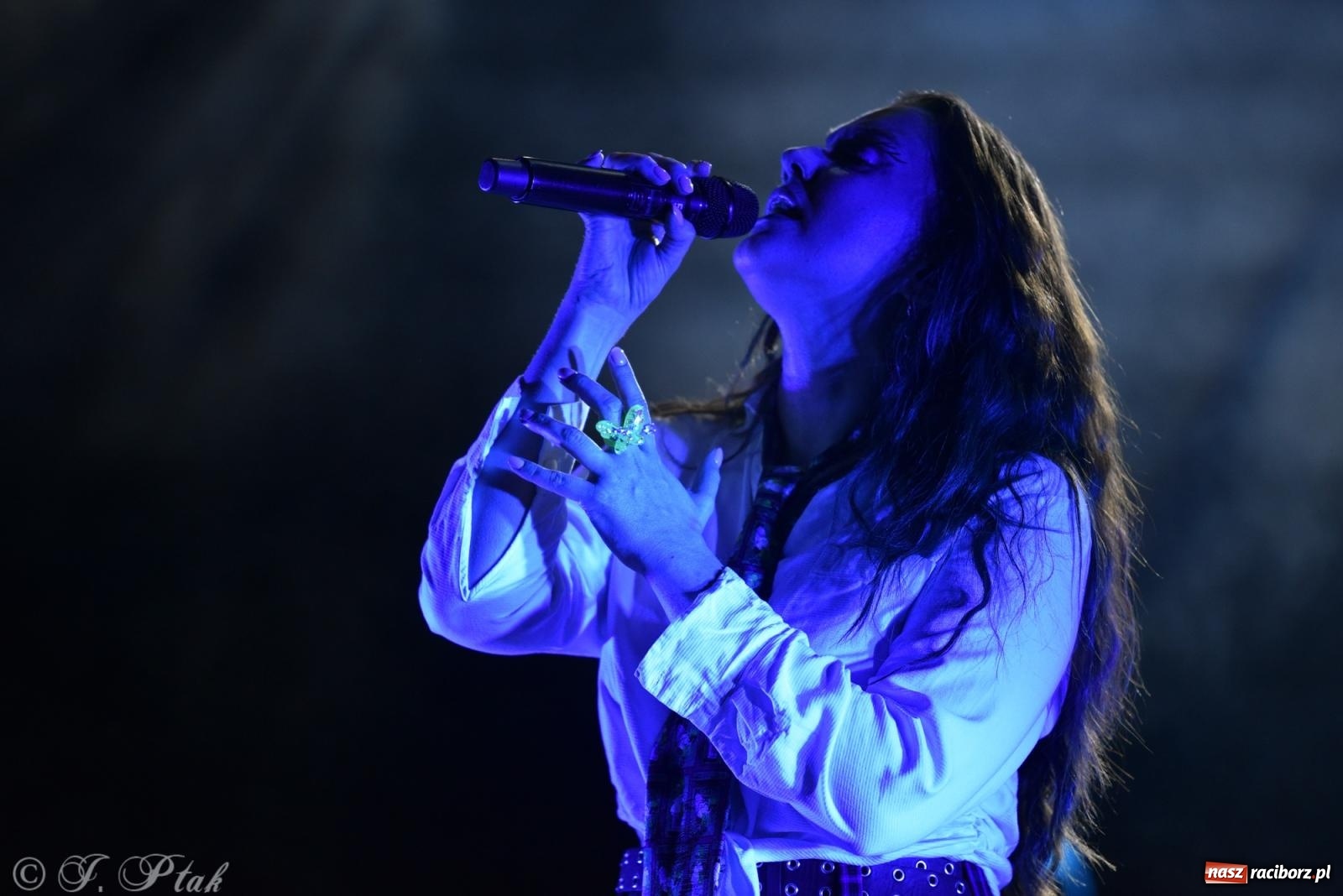 Zdjęcie w galerii na portalu naszraciborz.pl: Lanberry zaśpiewała na placu Długosza [FOTO i WIDEO] wiadomości z regionu