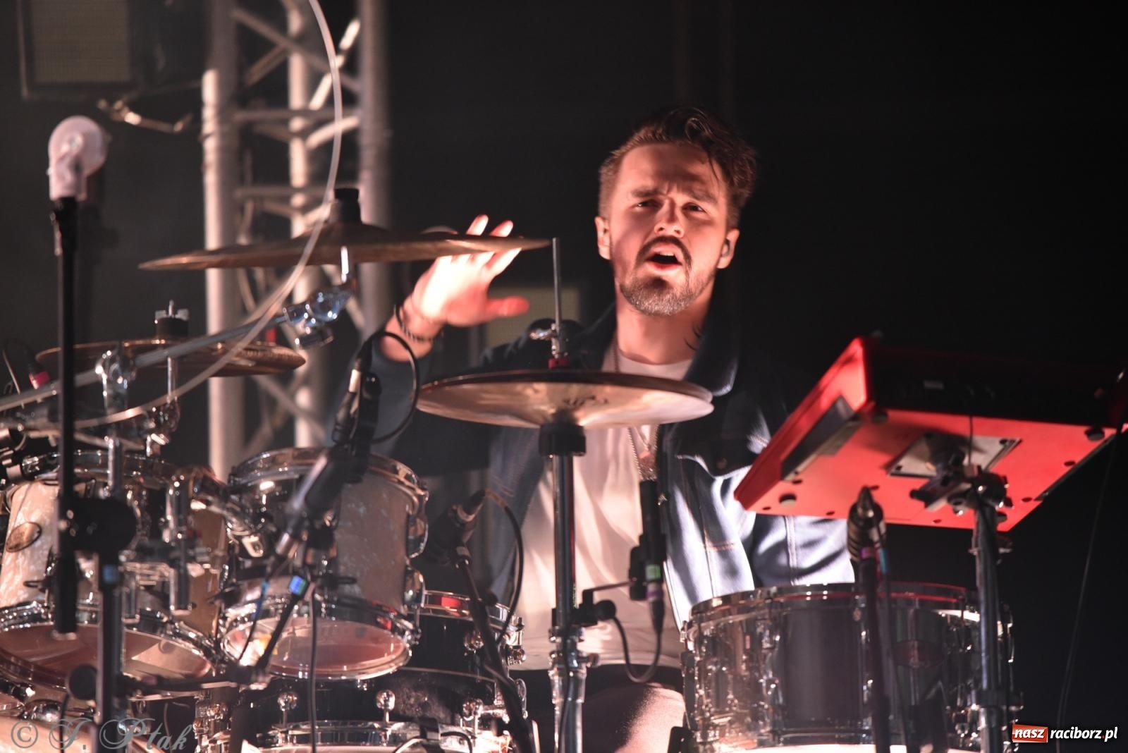 Zdjęcie w galerii na portalu naszraciborz.pl: Lanberry zaśpiewała na placu Długosza [FOTO i WIDEO] wiadomości z regionu