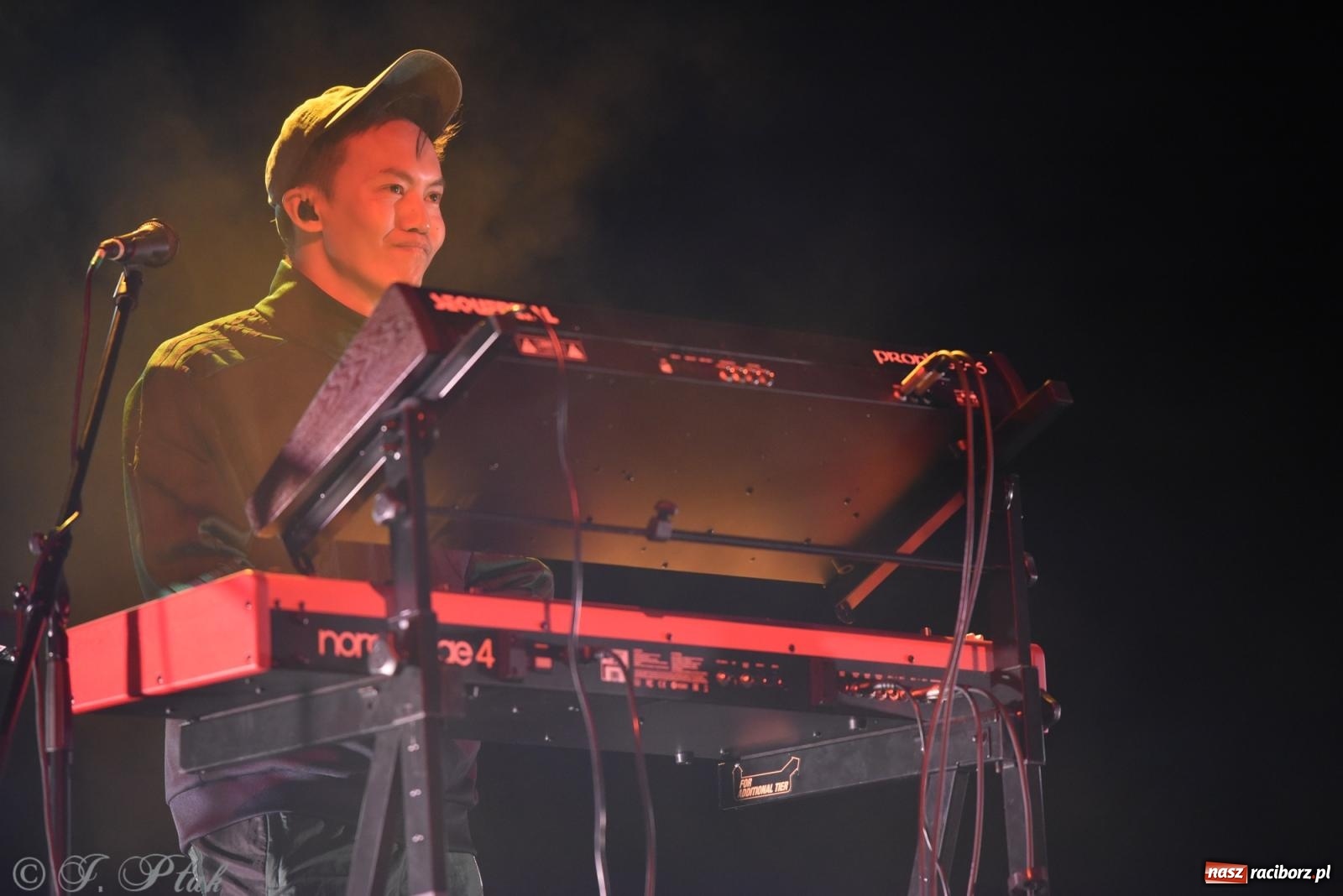 Zdjęcie w galerii na portalu naszraciborz.pl: Lanberry zaśpiewała na placu Długosza [FOTO i WIDEO] wiadomości z regionu