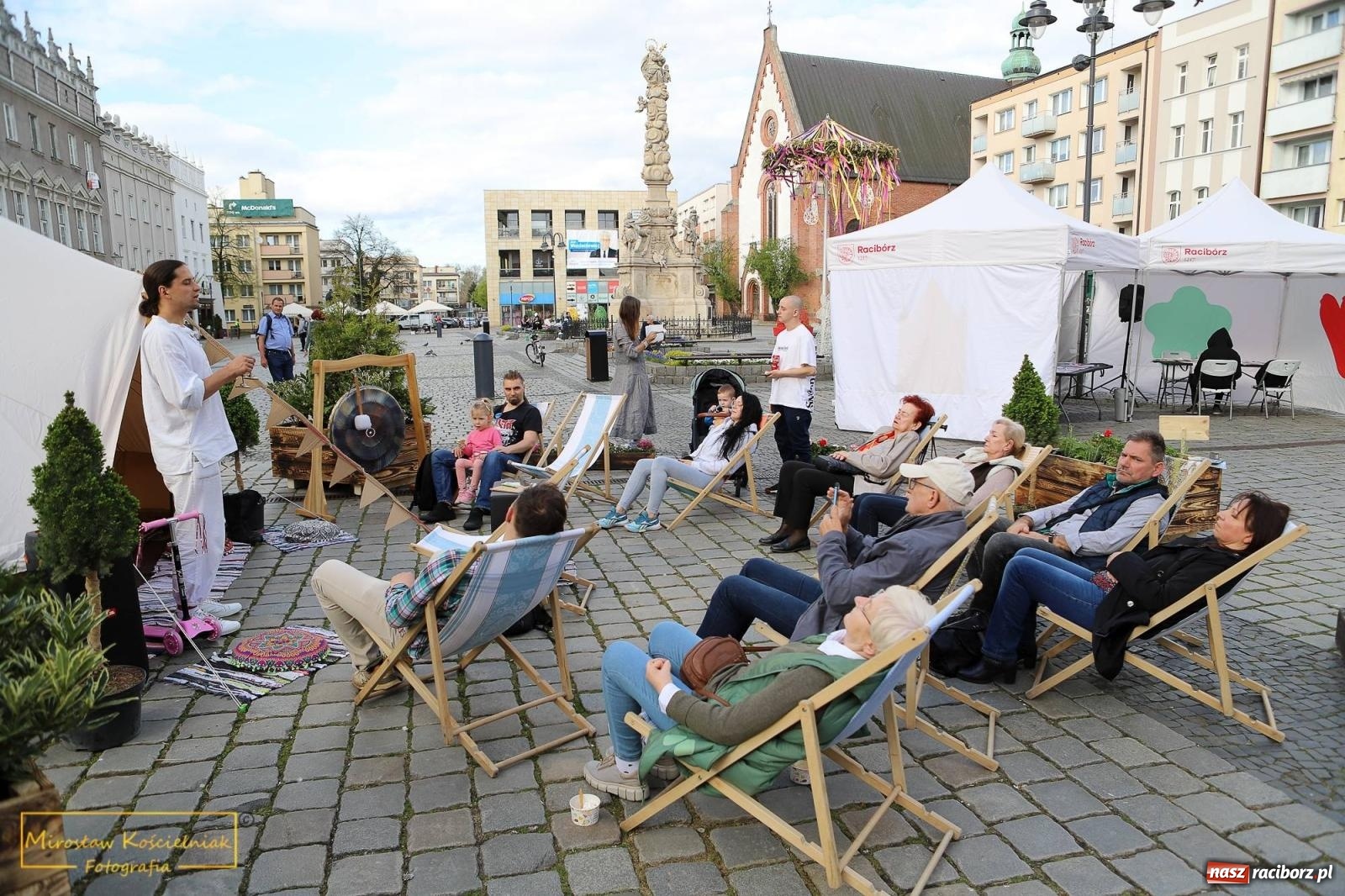 Zdjęcie w galerii na portalu naszraciborz.pl: Sport i sanktuarium natury. Bądź Pro-Zdro na Rynku i pl. Długosza wiadomości z regionu