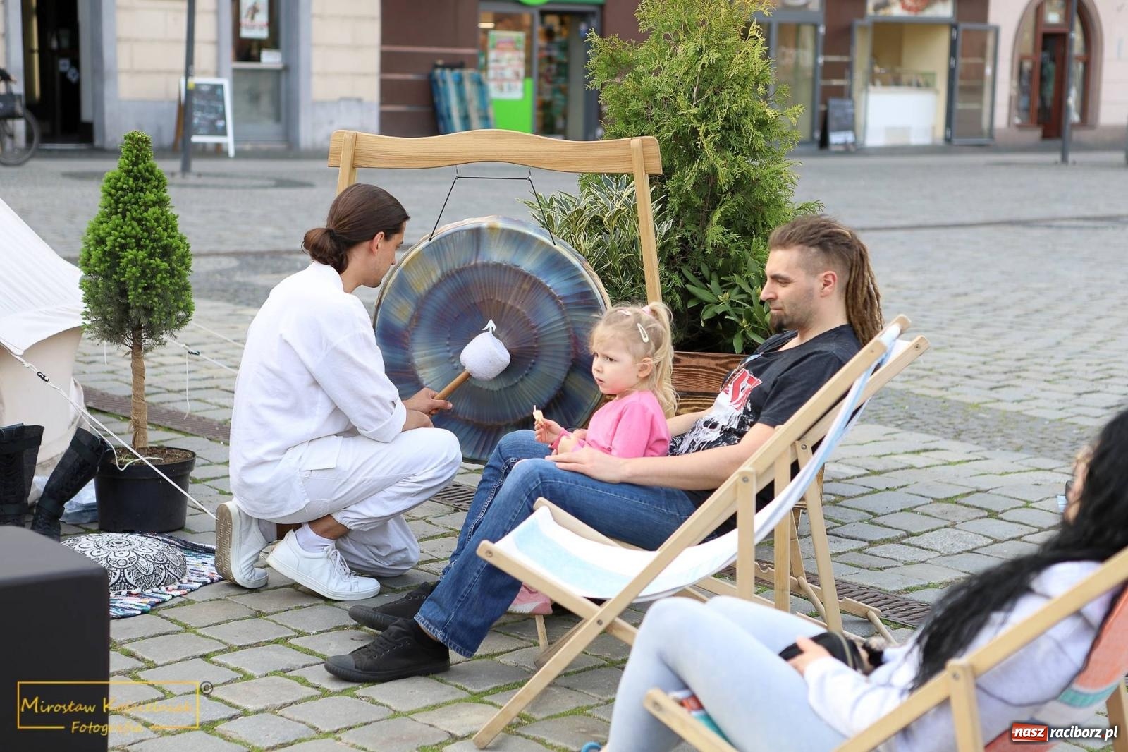 Zdjęcie w galerii na portalu naszraciborz.pl: Sport i sanktuarium natury. Bądź Pro-Zdro na Rynku i pl. Długosza wiadomości z regionu