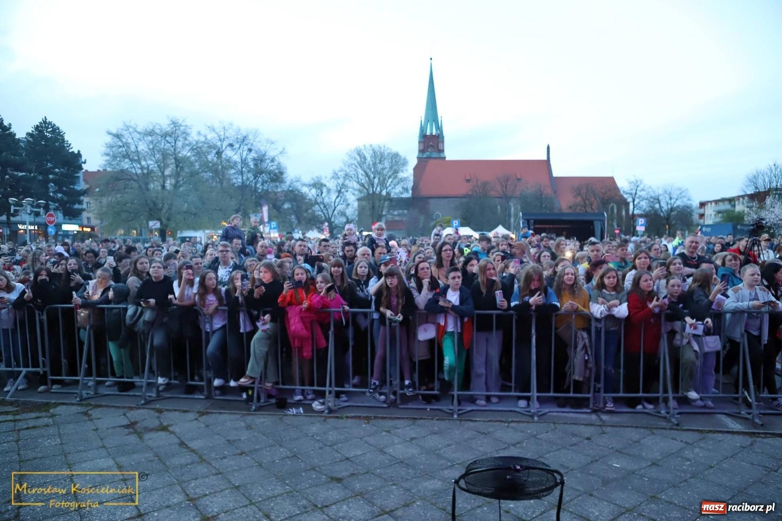 Zdjęcie w galerii na portalu naszraciborz.pl: Mikser, EMI, Janek Górka i Lanberry na bis! wiadomości z regionu