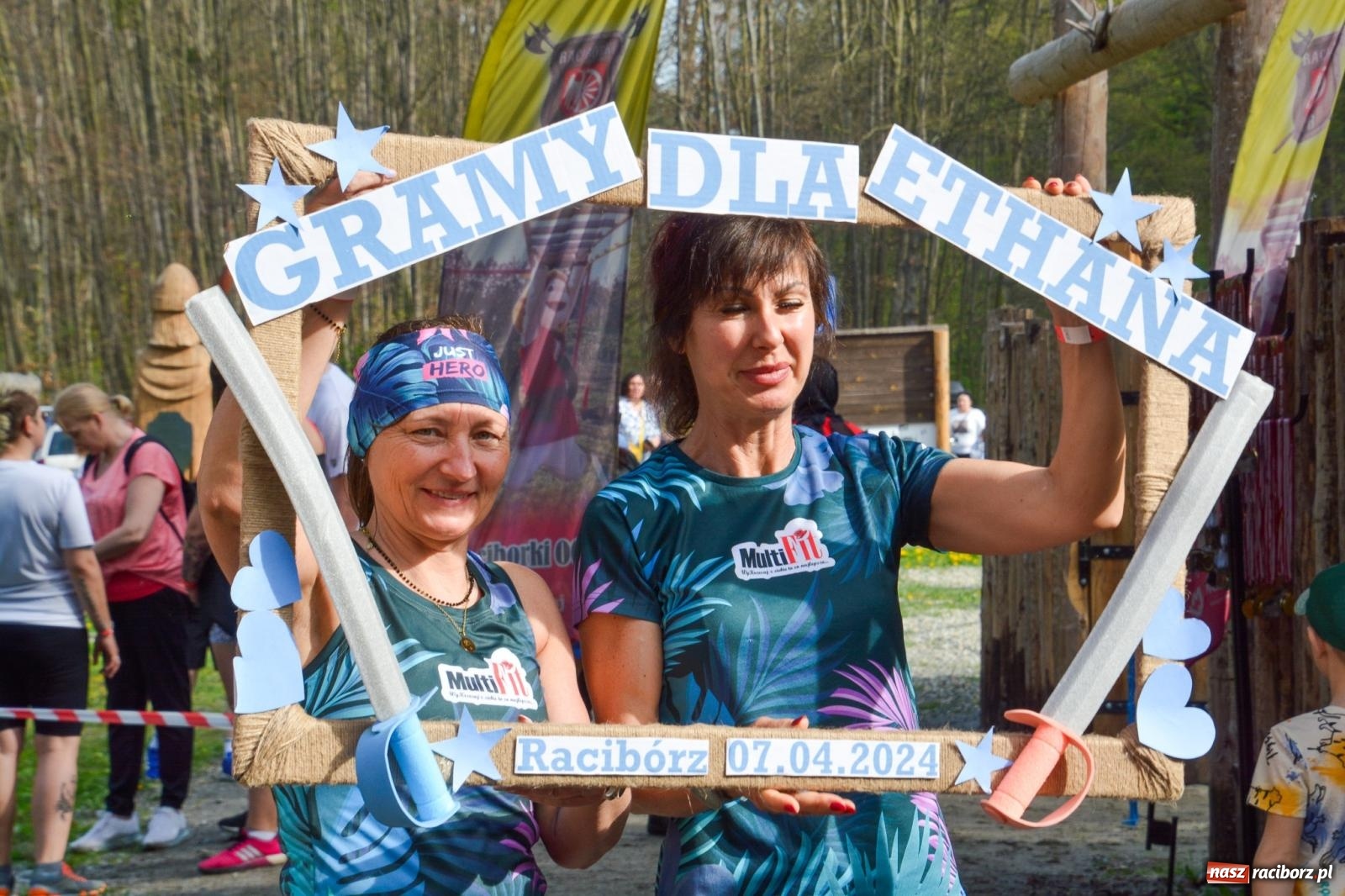 Zdjęcie w galerii na portalu naszraciborz.pl: Furia wojów dla woja Ethana - piknik charytatywny z biegami pod Oborą wiadomości z regionu