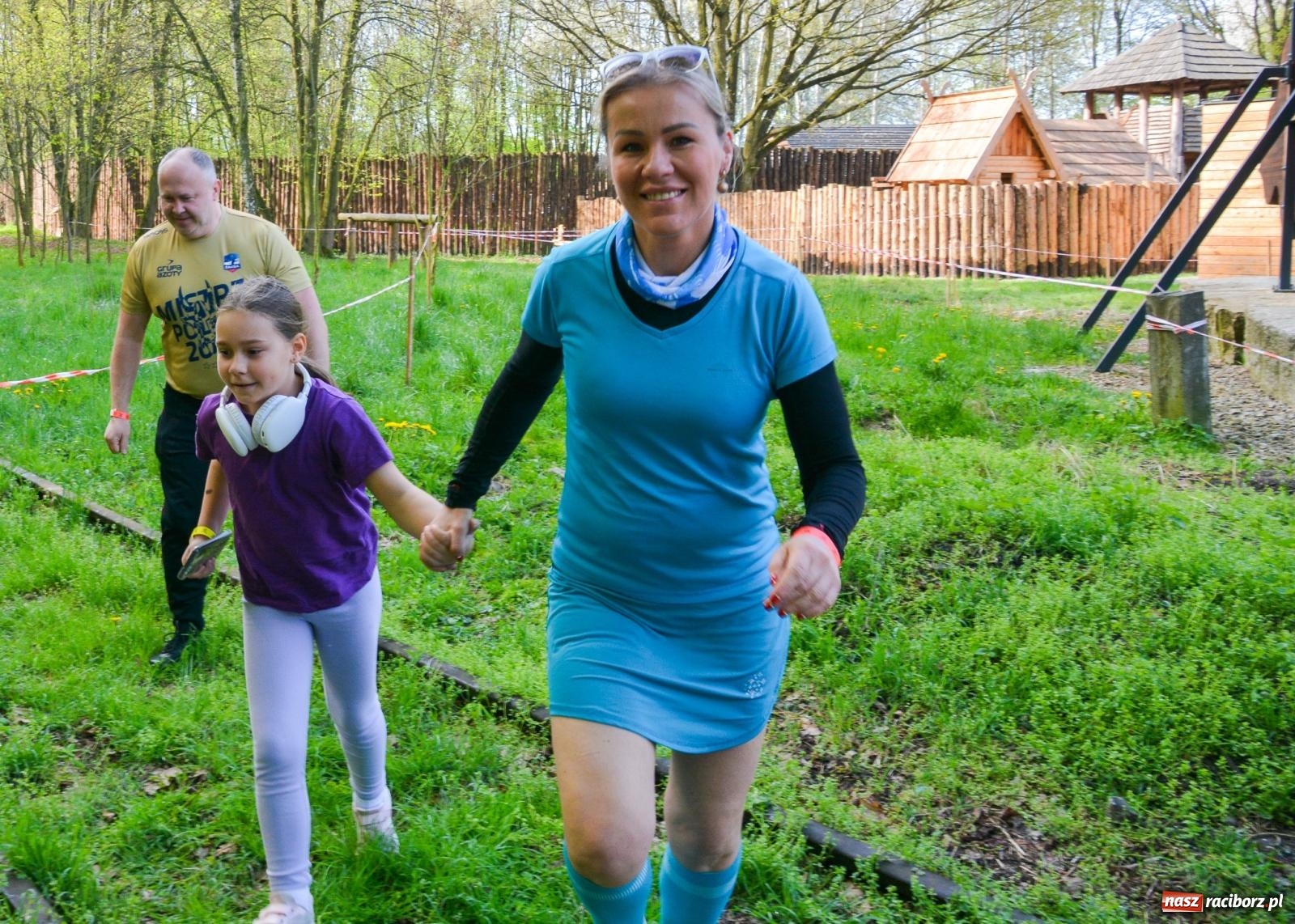 Zdjęcie w galerii na portalu naszraciborz.pl: Furia wojów dla woja Ethana - piknik charytatywny z biegami pod Oborą wiadomości z regionu