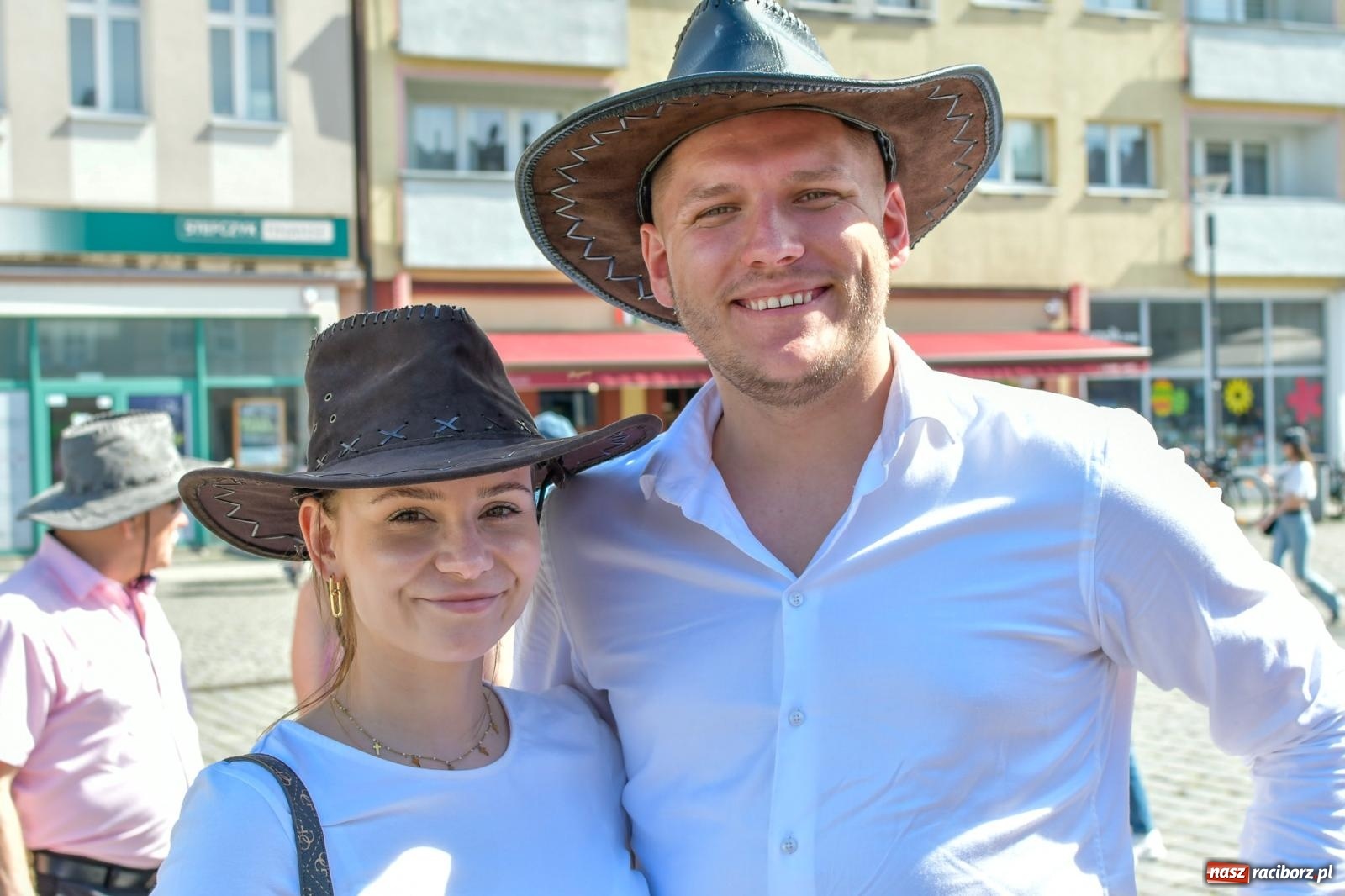 Zdjęcie w galerii na portalu naszraciborz.pl: Barcelona, Buenos Aires, Londyn, Chicago, RACIBÓRZ. Tak było na World Hat Walk w naszym mieści wiadomości z regionu