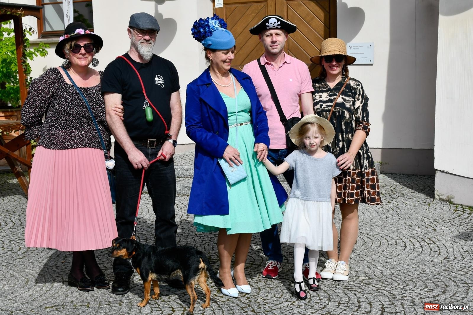 Zdjęcie w galerii na portalu naszraciborz.pl: Barcelona, Buenos Aires, Londyn, Chicago, RACIBÓRZ. Tak było na World Hat Walk w naszym mieści wiadomości z regionu