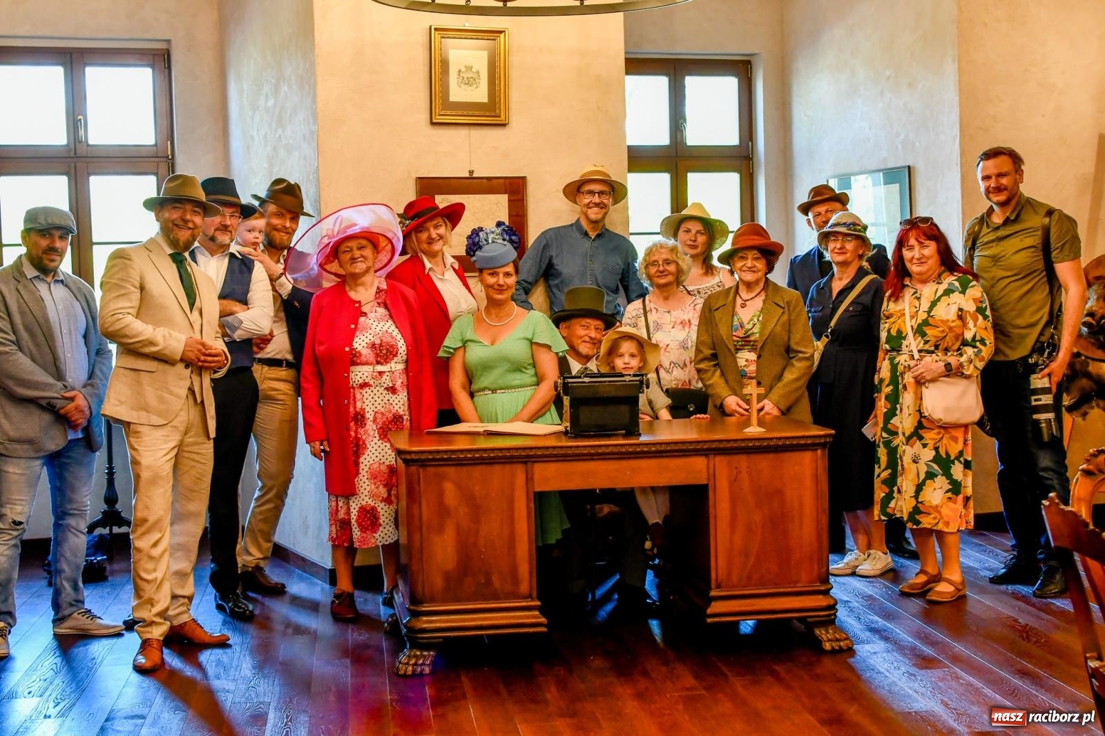 Zdjęcie w galerii na portalu naszraciborz.pl: Barcelona, Buenos Aires, Londyn, Chicago, RACIBÓRZ. Tak było na World Hat Walk w naszym mieści wiadomości z regionu