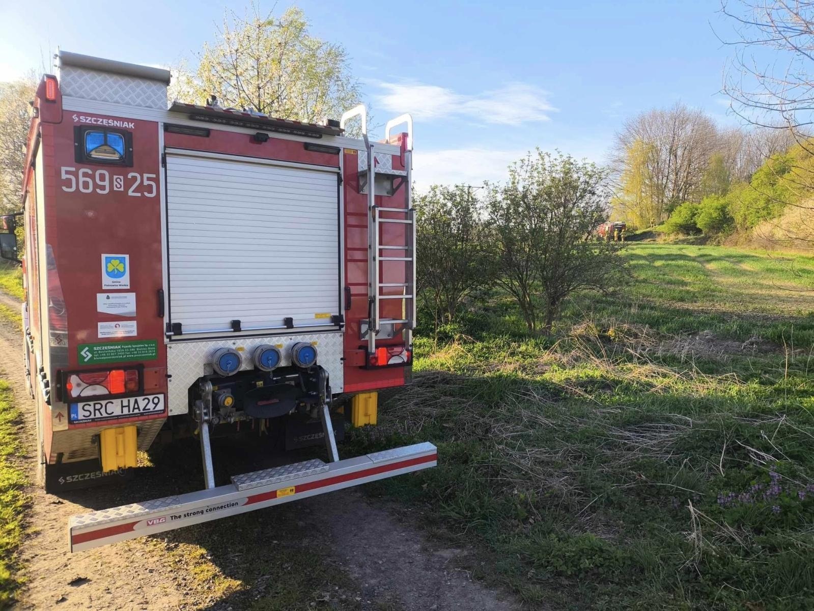 Zdjęcie w galerii na portalu naszraciborz.pl: W Cyprzanowie paliła się trawa [FOTO] wiadomości z regionu