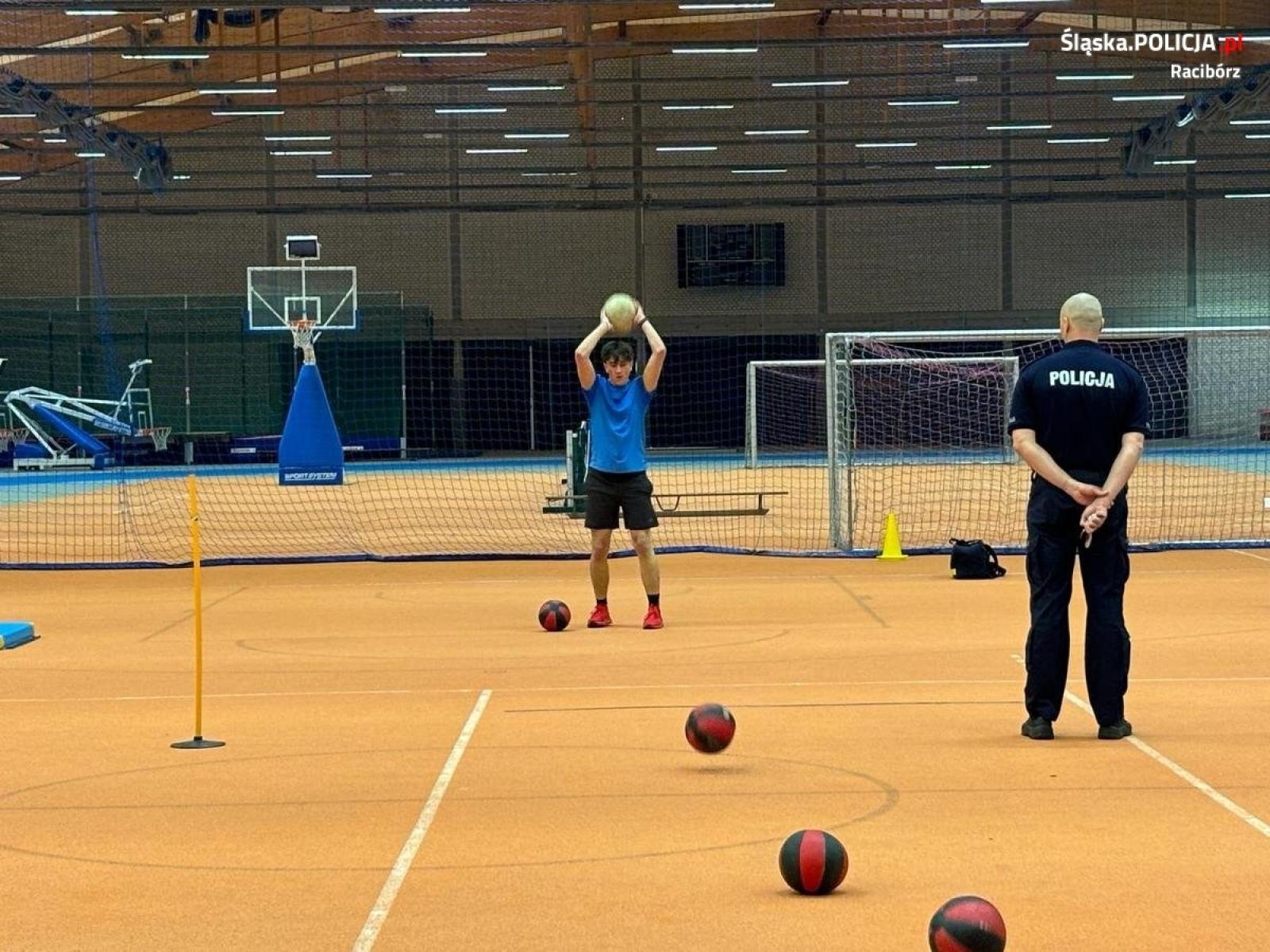 Zdjęcie w galerii na portalu naszraciborz.pl: Sprawdzili swe możliwości na policyjnym torze przeszkód [FOTO] wiadomości z regionu