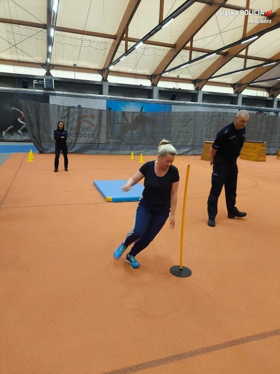 Zdjęcie w galerii na portalu naszraciborz.pl: Sprawdzili swe możliwości na policyjnym torze przeszkód [FOTO] wiadomości z regionu