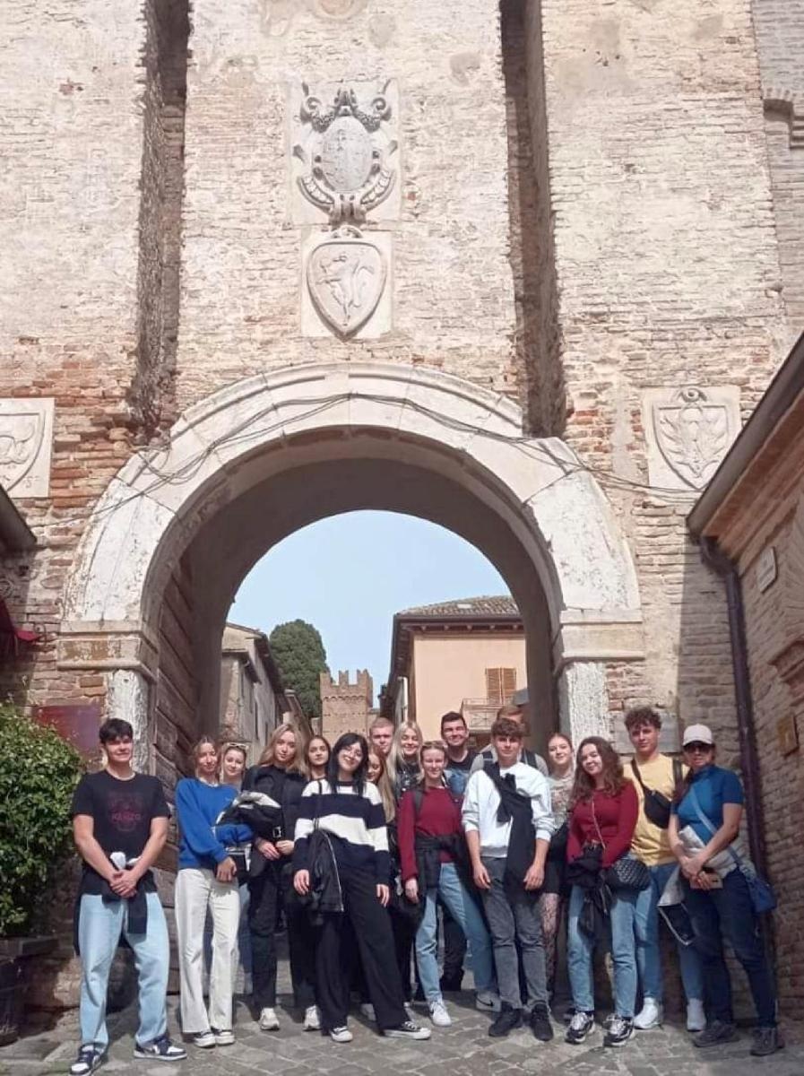 Zdjęcie w galerii na portalu naszraciborz.pl: Uczniowie Ekonomika na praktykach w Rimini wiadomości z regionu