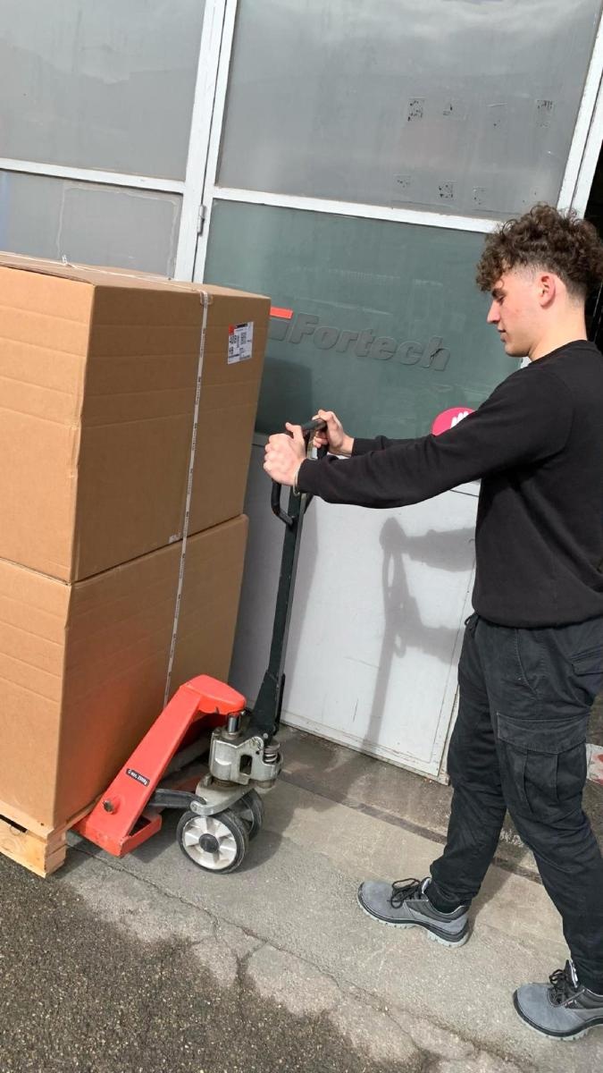 Zdjęcie w galerii na portalu naszraciborz.pl: Uczniowie Ekonomika na praktykach w Rimini wiadomości z regionu