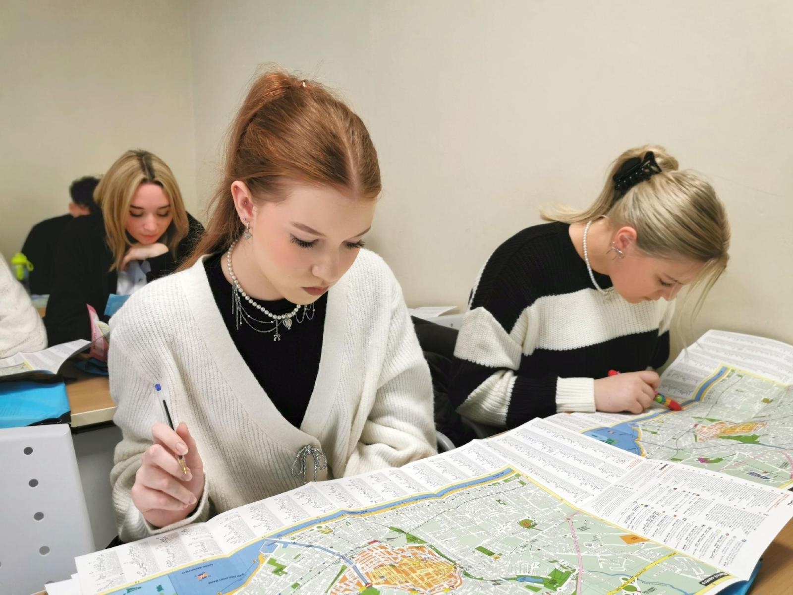 Zdjęcie w galerii na portalu naszraciborz.pl: Uczniowie Ekonomika na praktykach w Rimini wiadomości z regionu