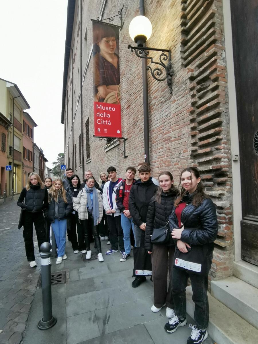 Zdjęcie w galerii na portalu naszraciborz.pl: Uczniowie Ekonomika na praktykach w Rimini wiadomości z regionu